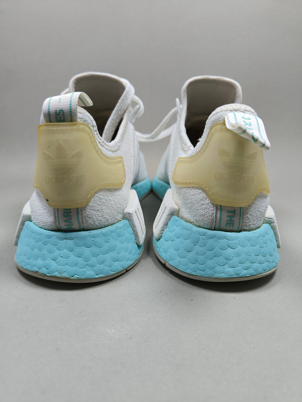 Adidas NMD R1 . Size : EUR  44 | Excellent+