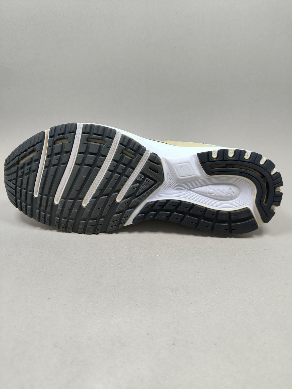 Brooks Revel . Size : EUR 43 | Excellent+