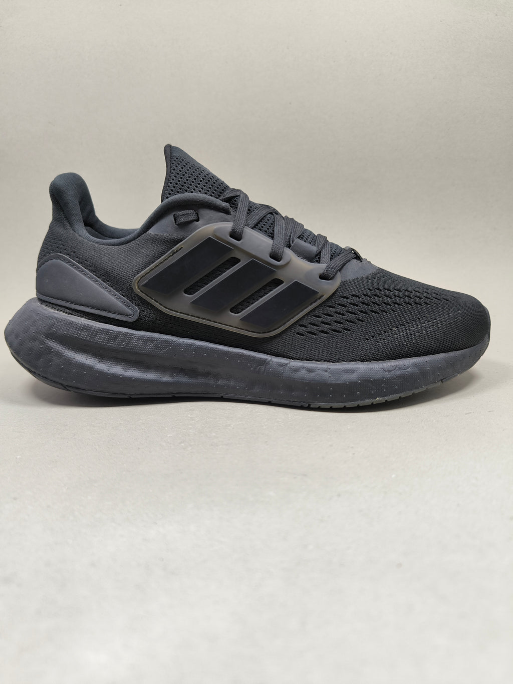 Adidas Pure Boost 23 . Size : EUR  38 | Premium