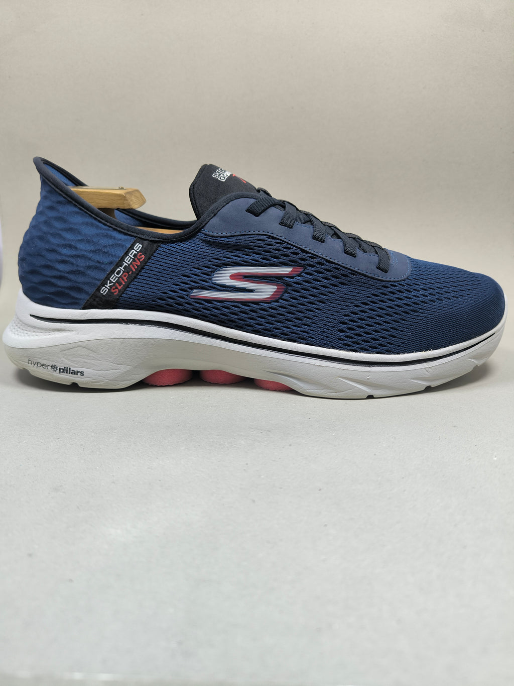 Skechers Go Walk 7 Slip ins . Size : EUR  46 | Premium