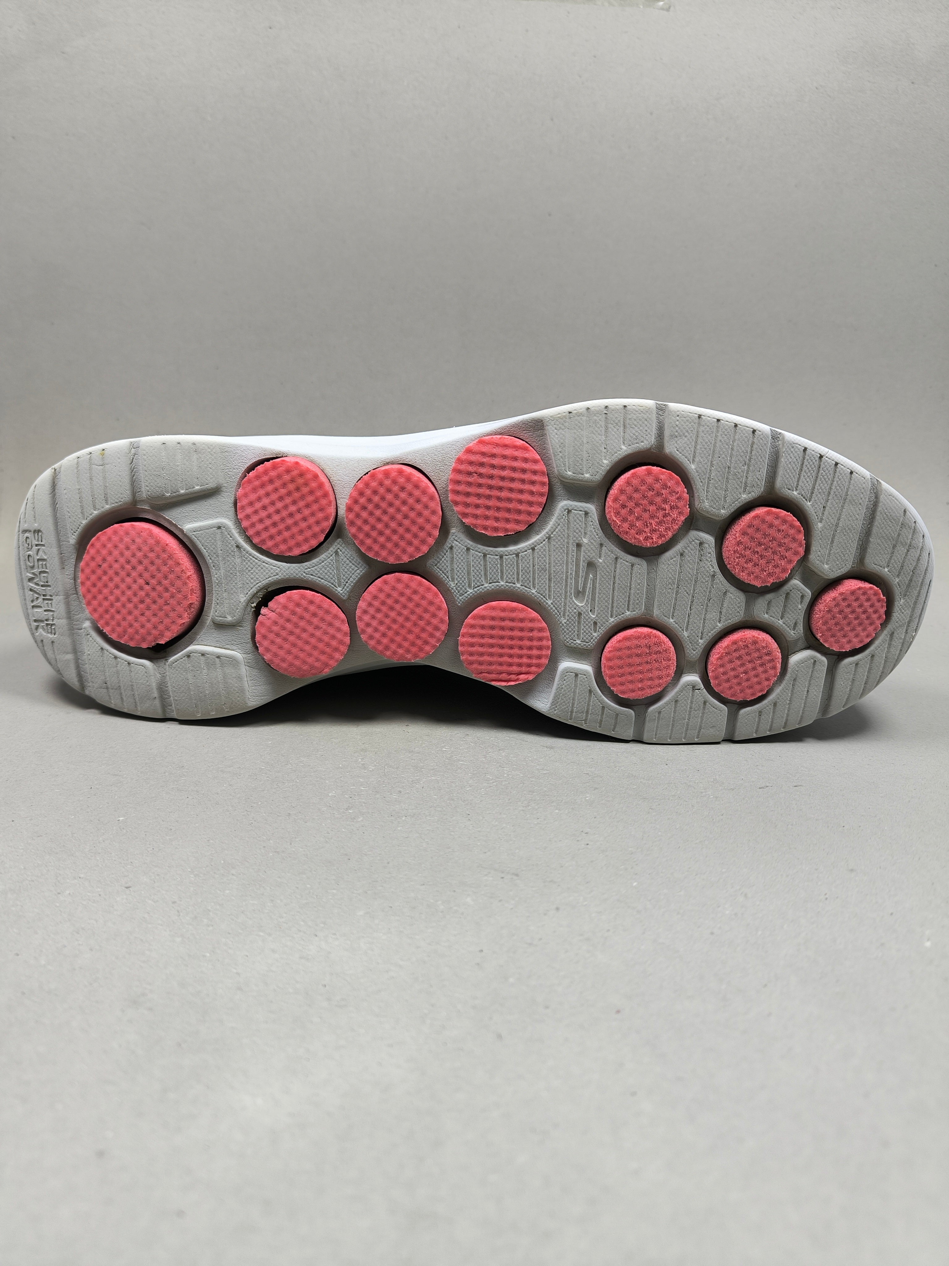 Skechers Go Walk 7 Slip ins . Size : EUR  46 | Premium