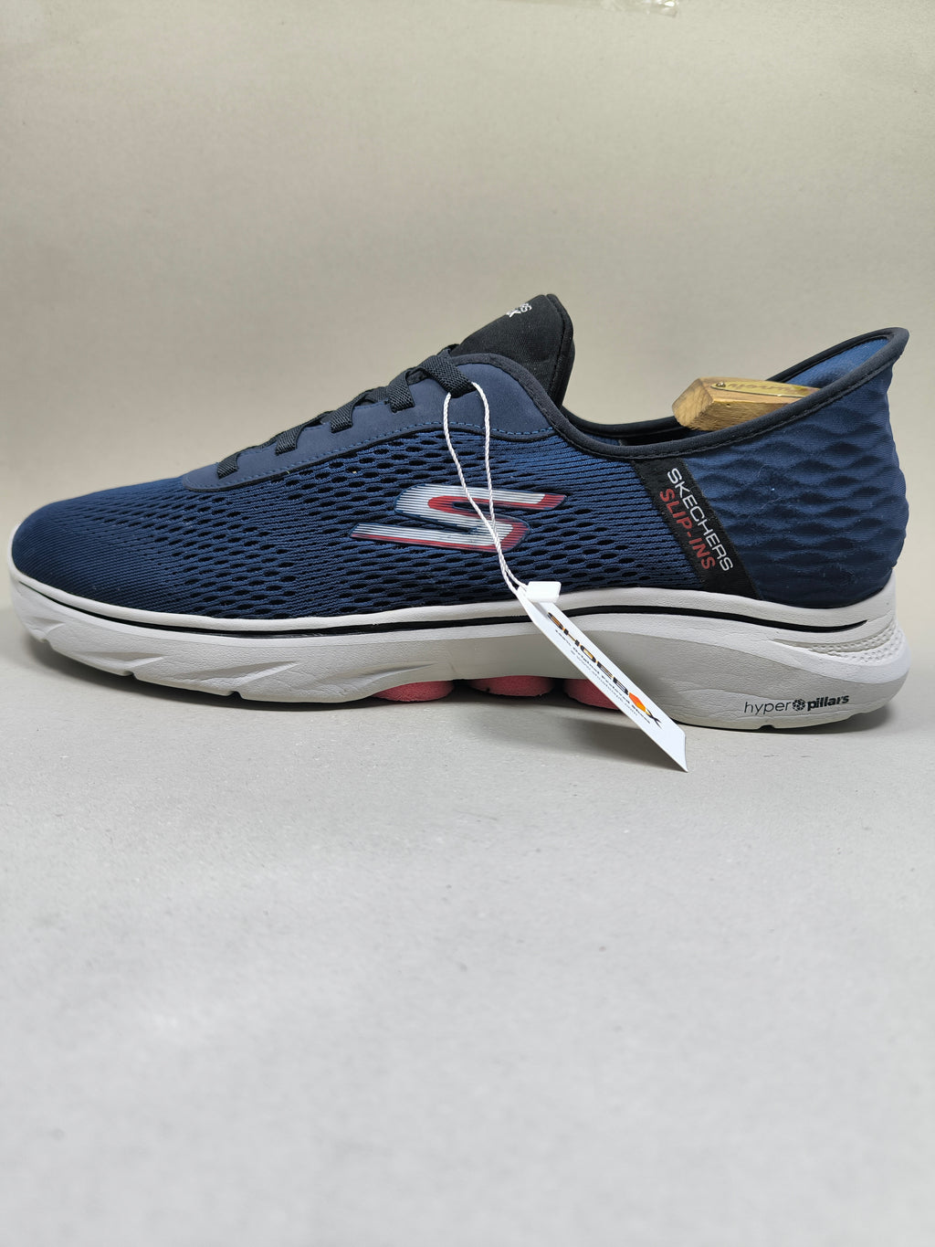 Skechers Go Walk 7 Slip ins . Size : EUR  46 | Premium