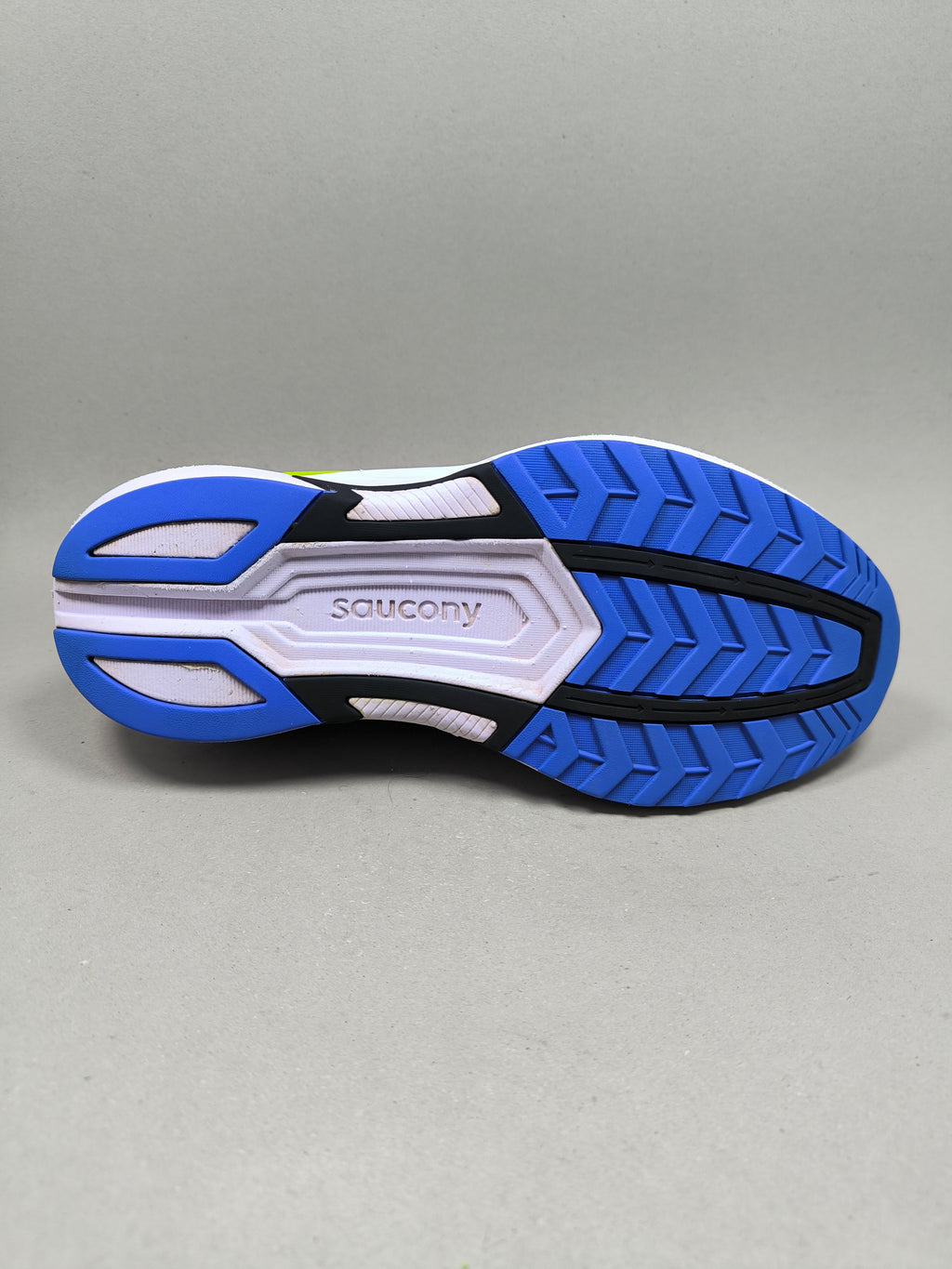 Saucony Axon 2 . Size : EUR  40 | Premium