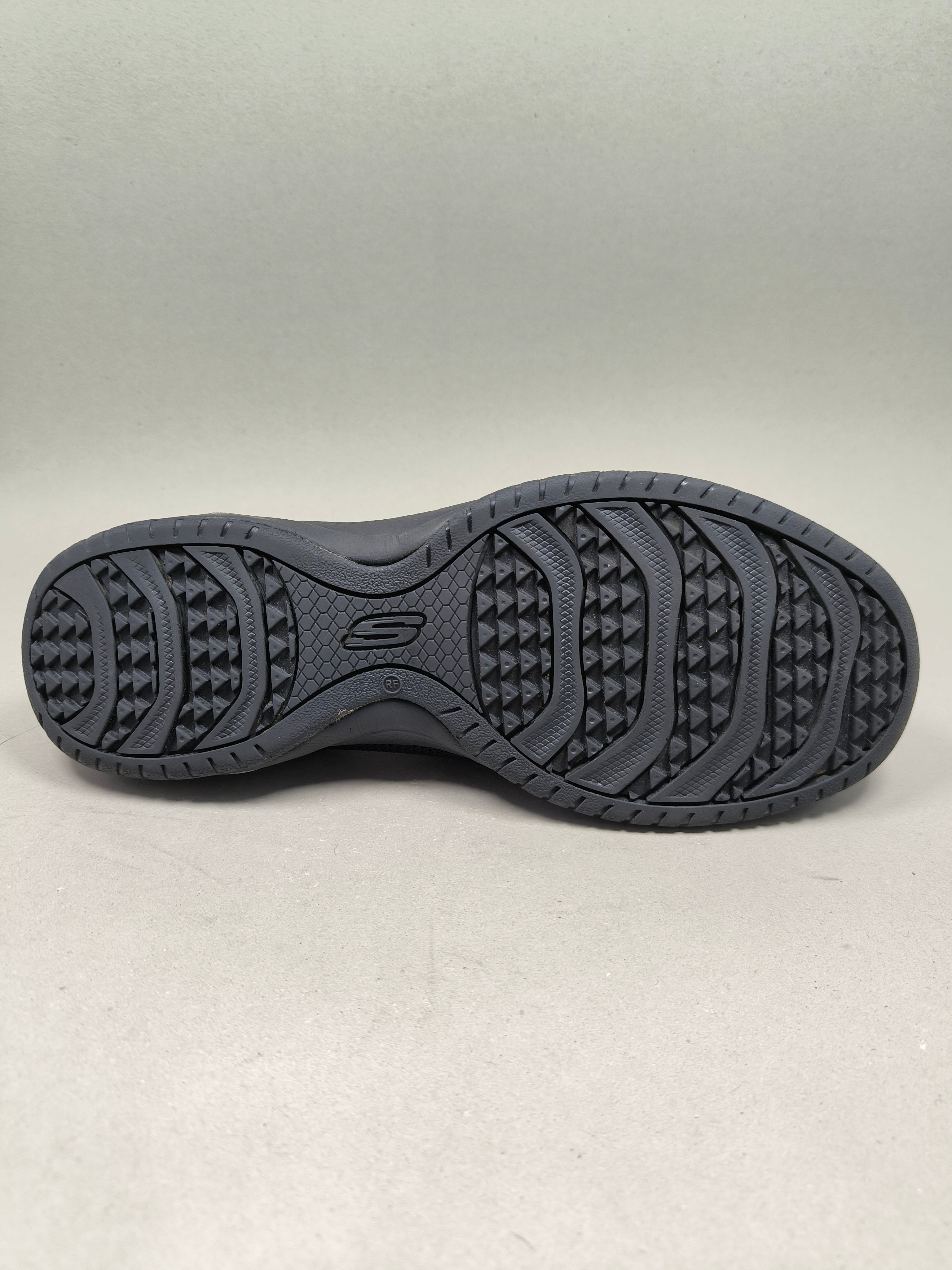 Skechers Commute Time . Size : EUR  39 | Premium