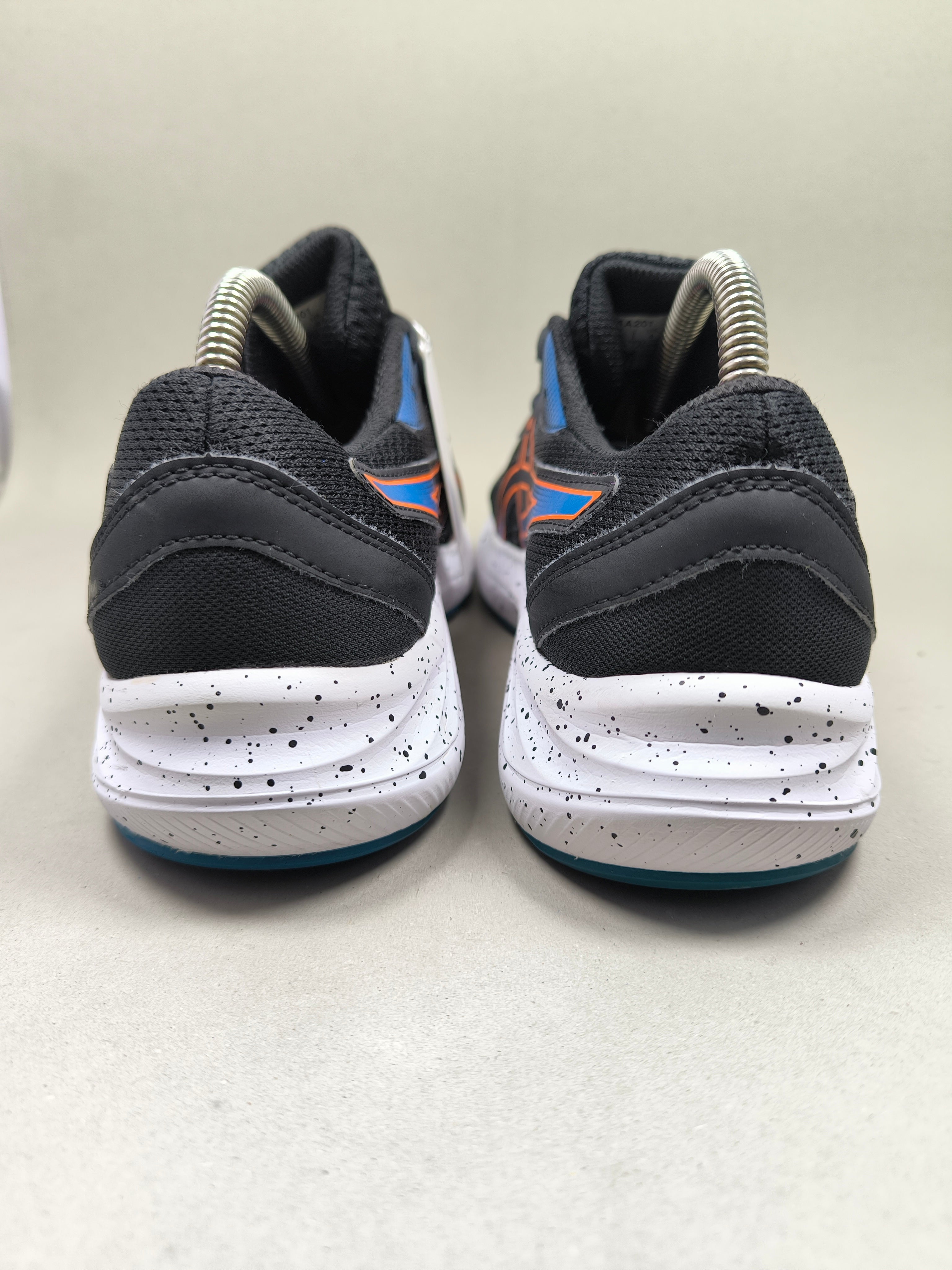 Asics Gel Excite 8 . Size  : EUR  39 |Premium