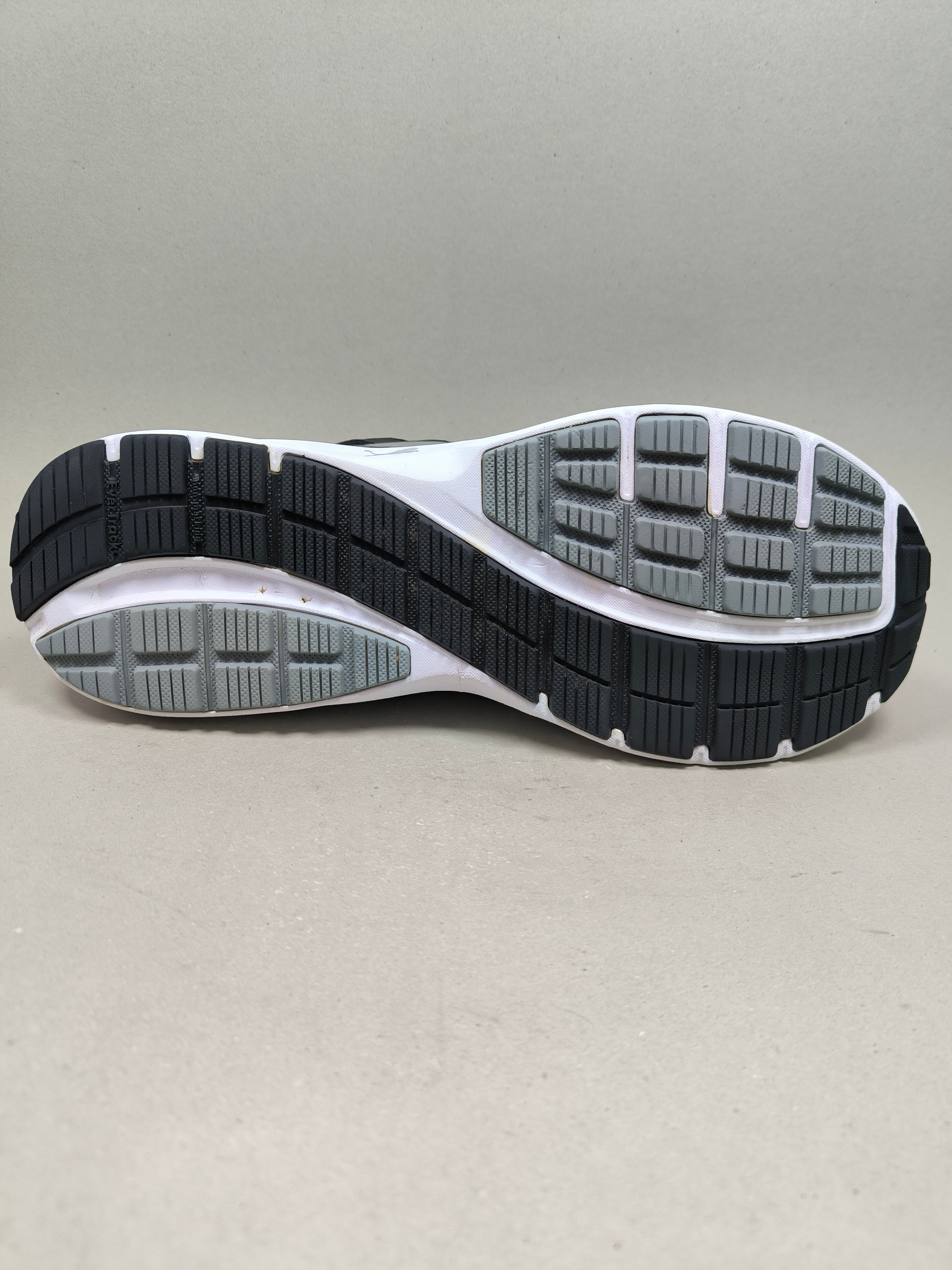 Puma Fescendent V3 . Size : EUR  45 | Premium