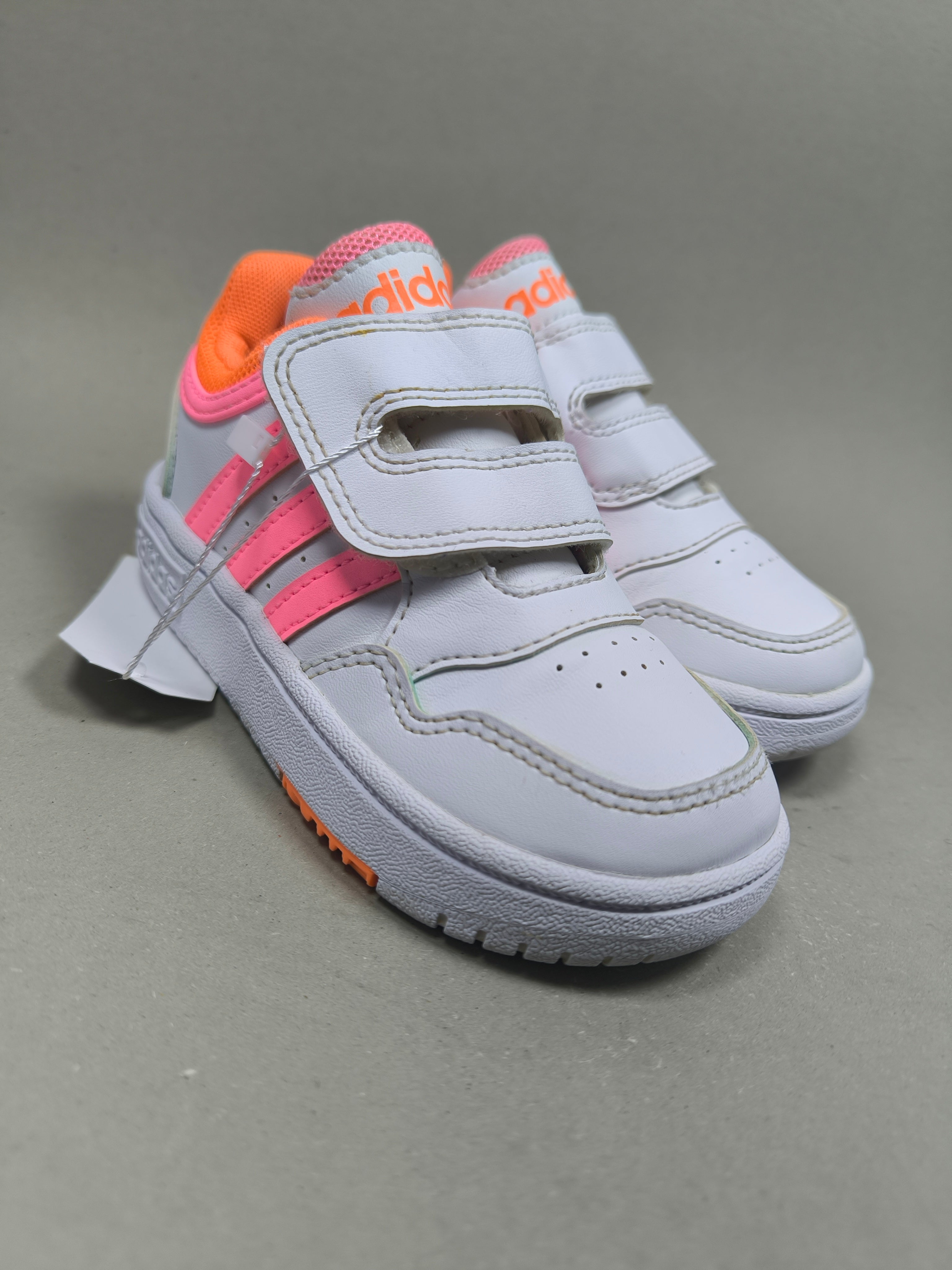 Adidas Hoops . Size : EUR  24 | Premium