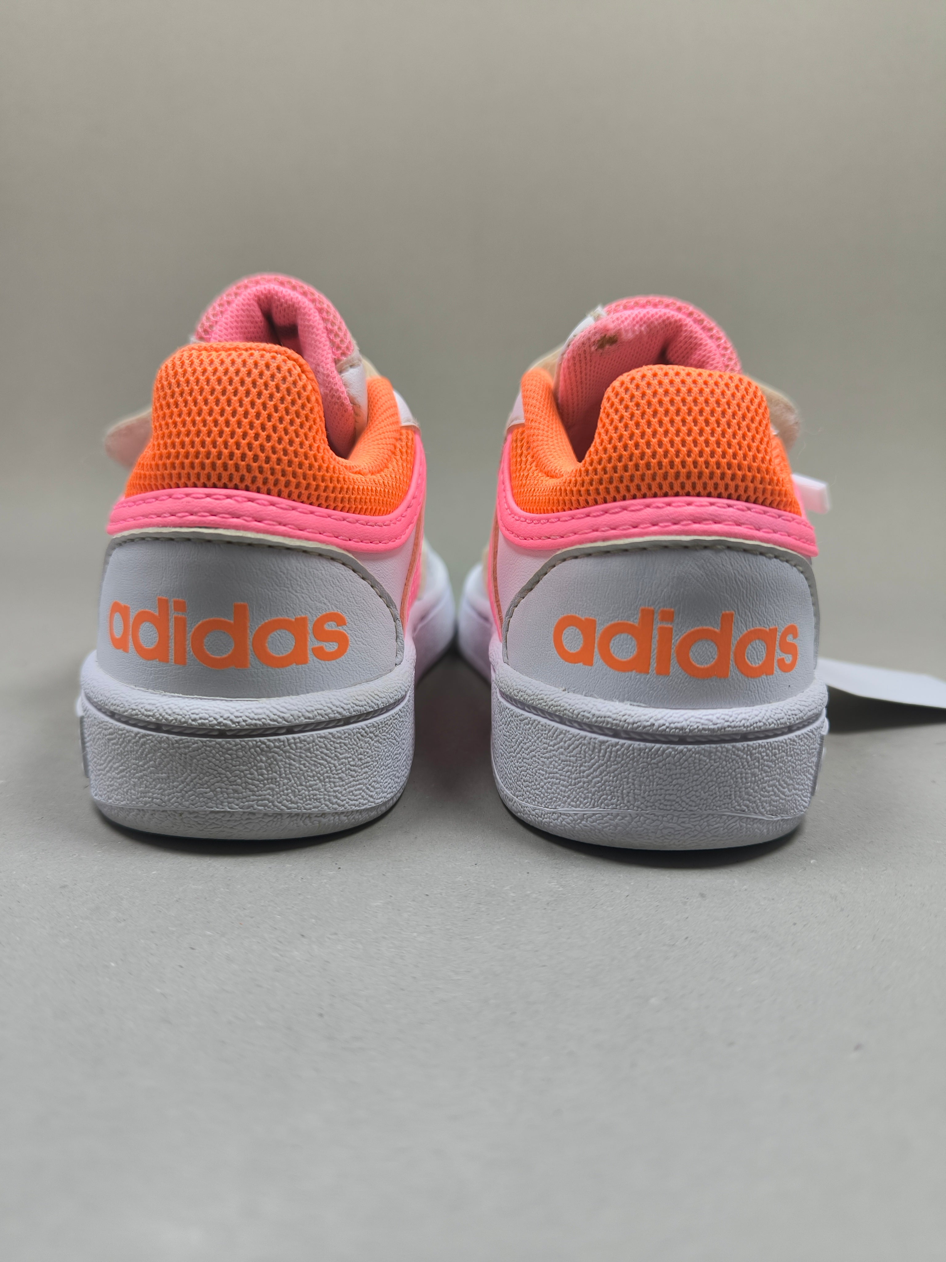 Adidas Hoops . Size : EUR  24 | Premium