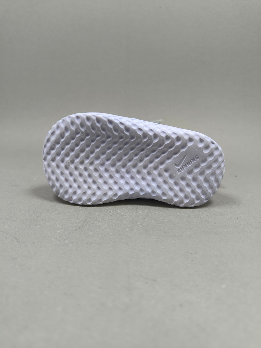 Nike Revolution . Size : EUR  19 | Premium