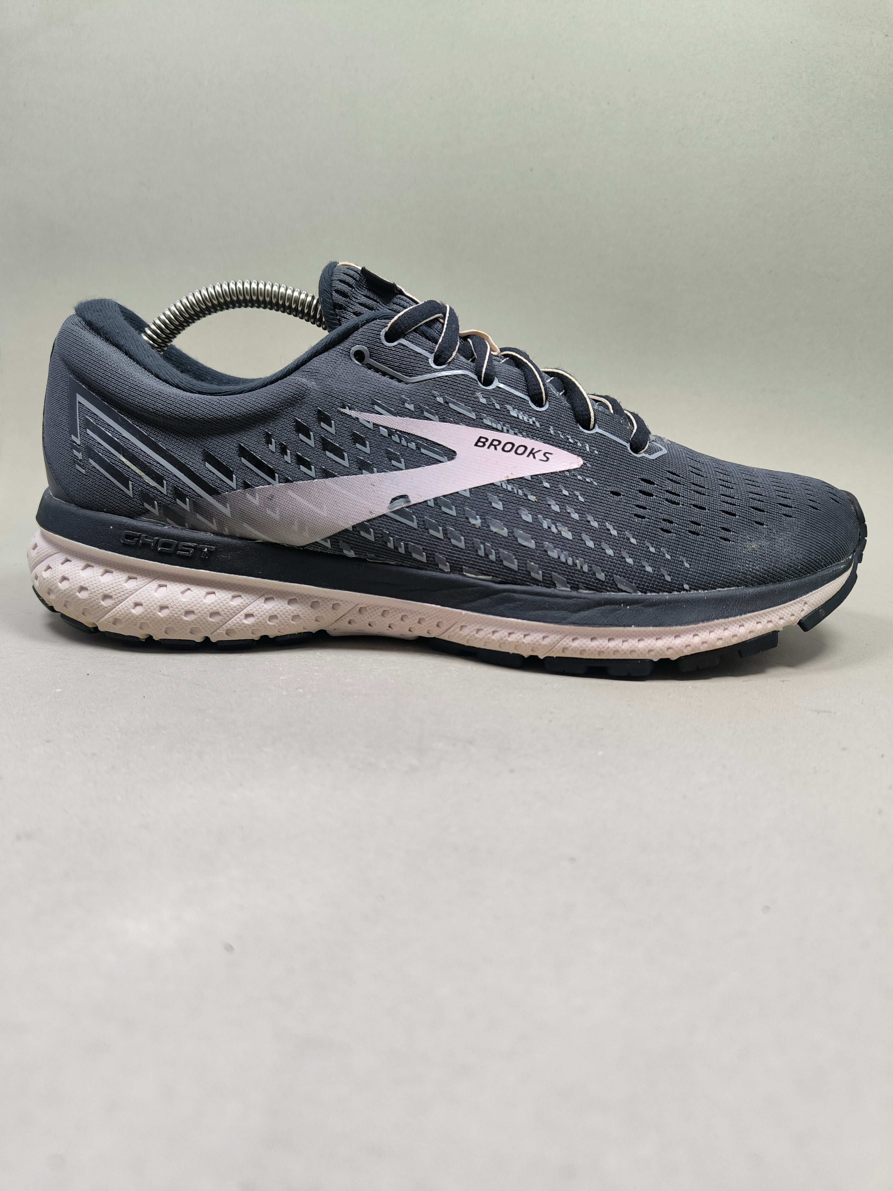 Brooks Ghost 13 . Size : EUR  42 | Premium