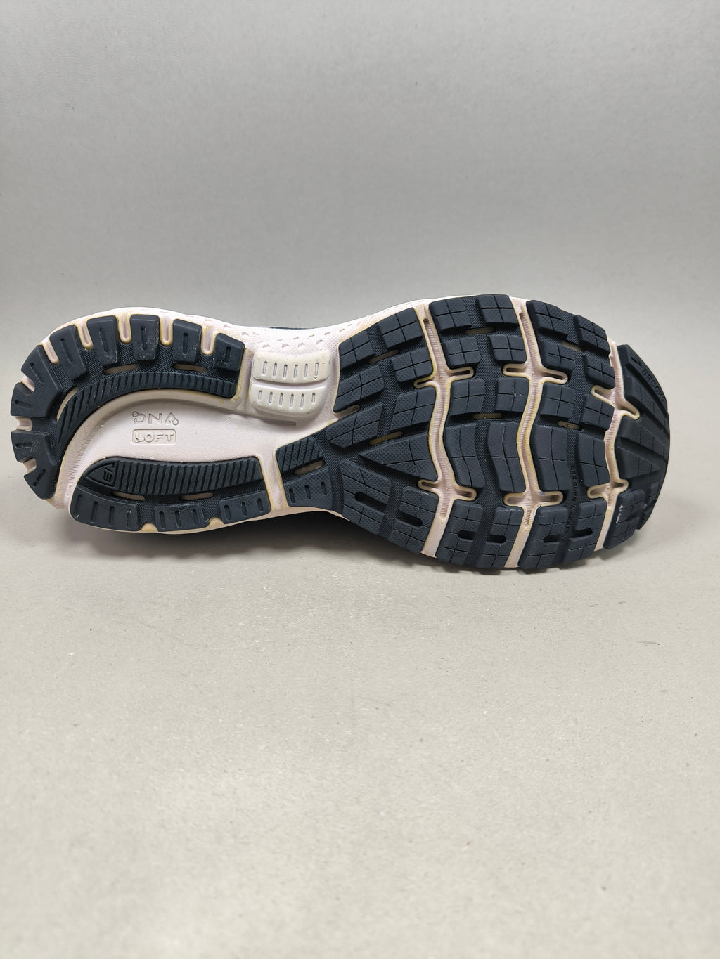 Brooks Ghost 13 . Size : EUR  42 | Premium