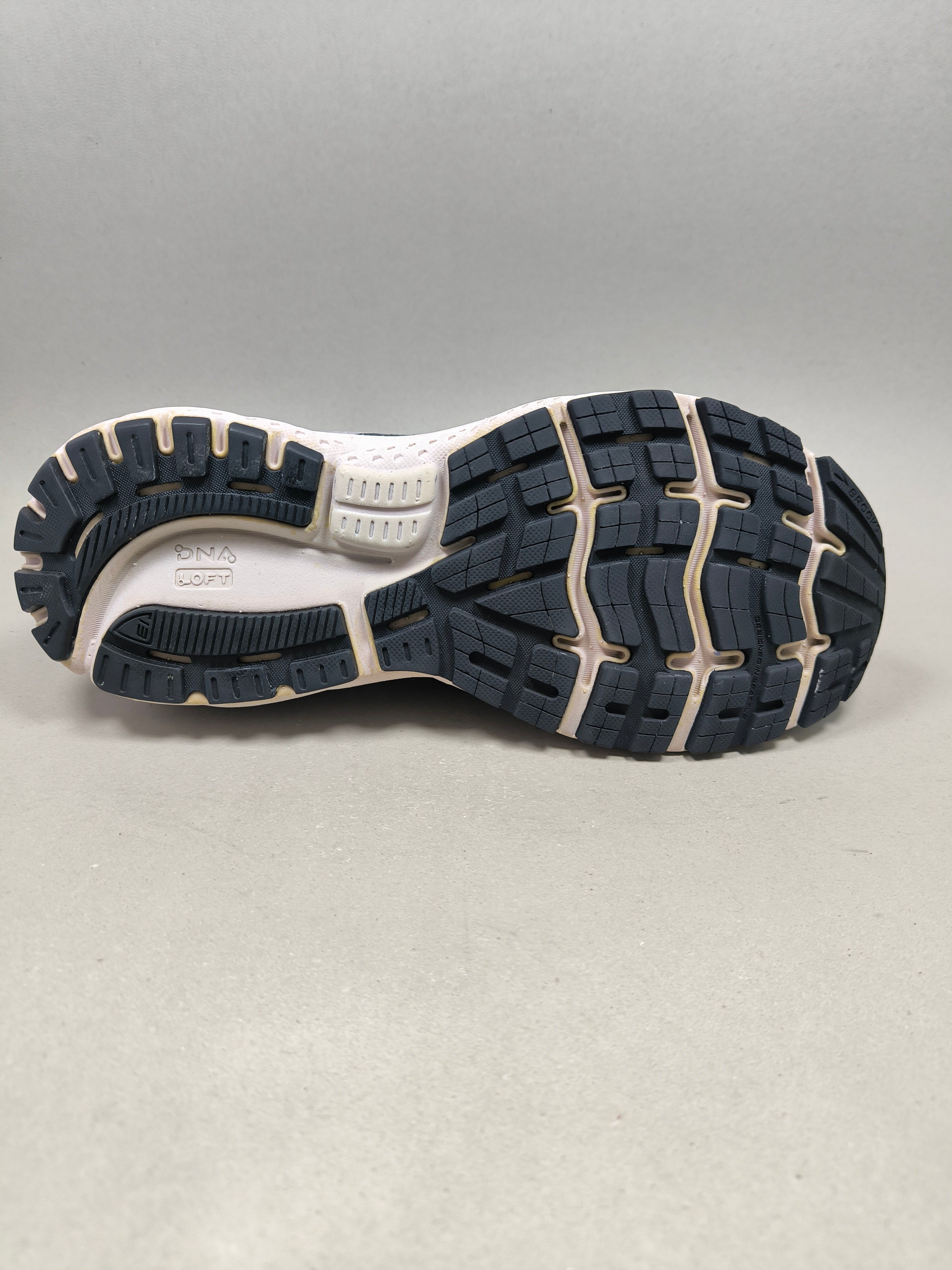 Brooks Ghost 13 . Size : EUR  42 | Premium