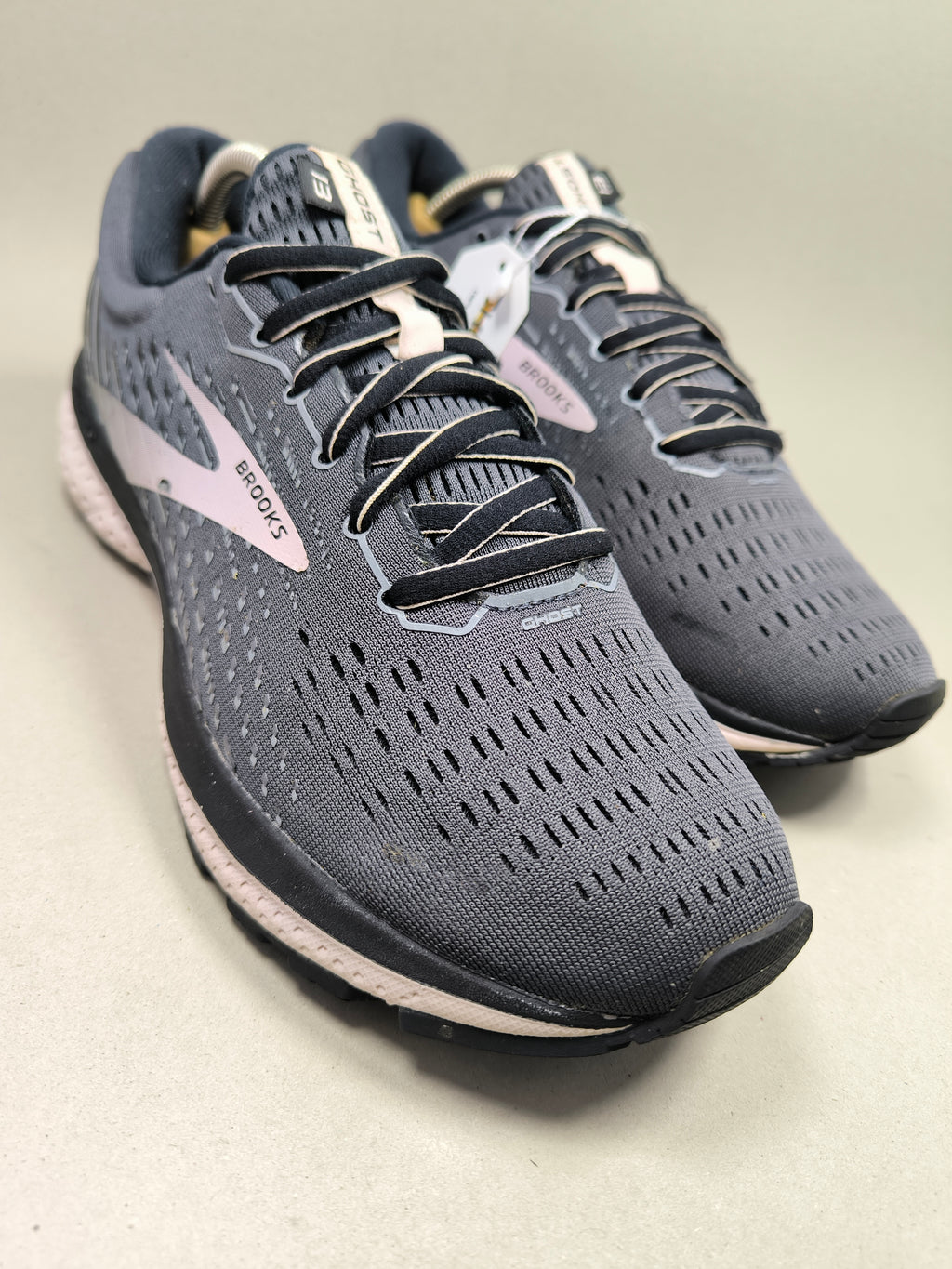 Brooks Ghost 13 . Size : EUR  42 | Premium