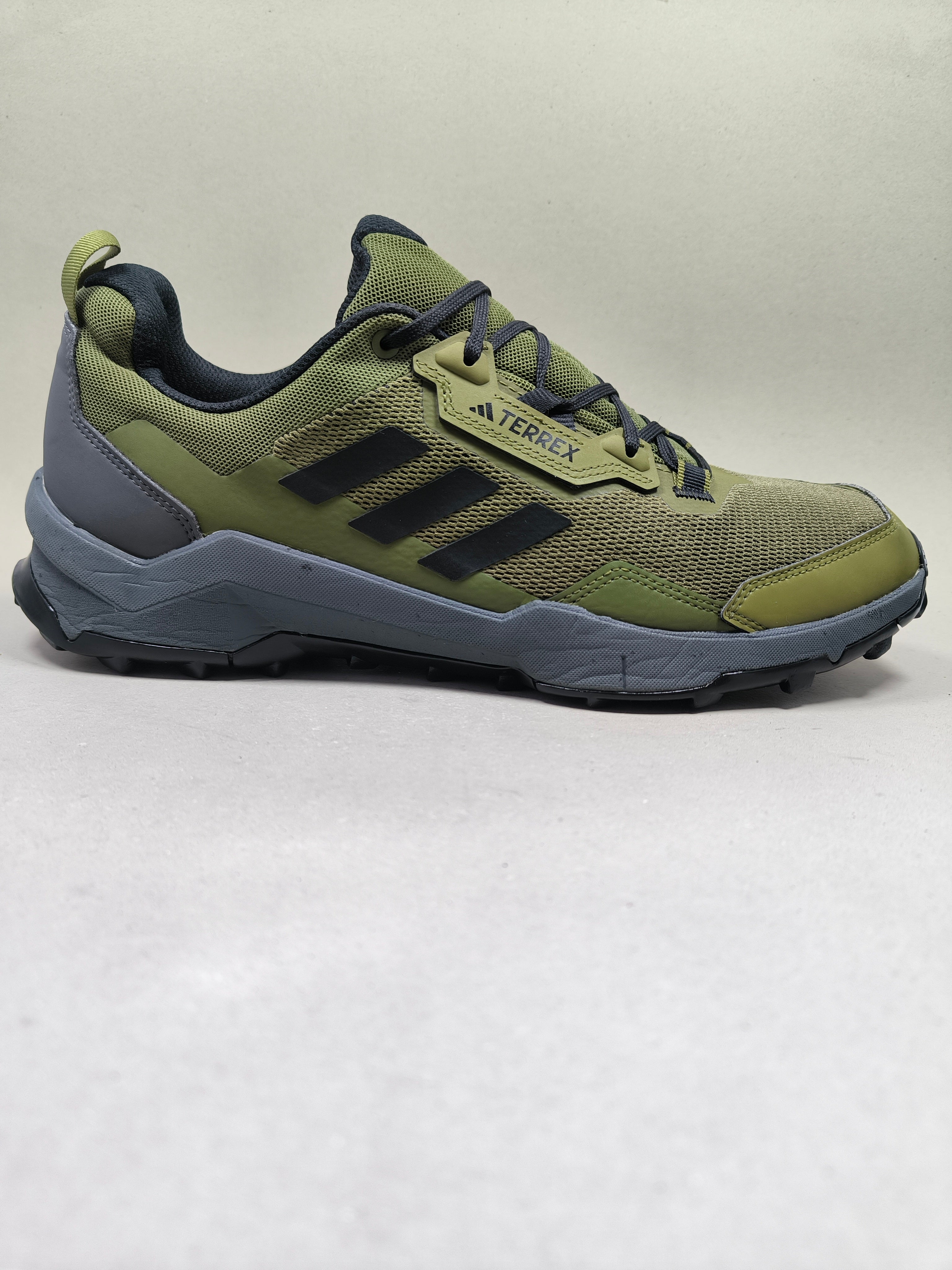 Adidas Terrex . Size : EUR  46 | Premium