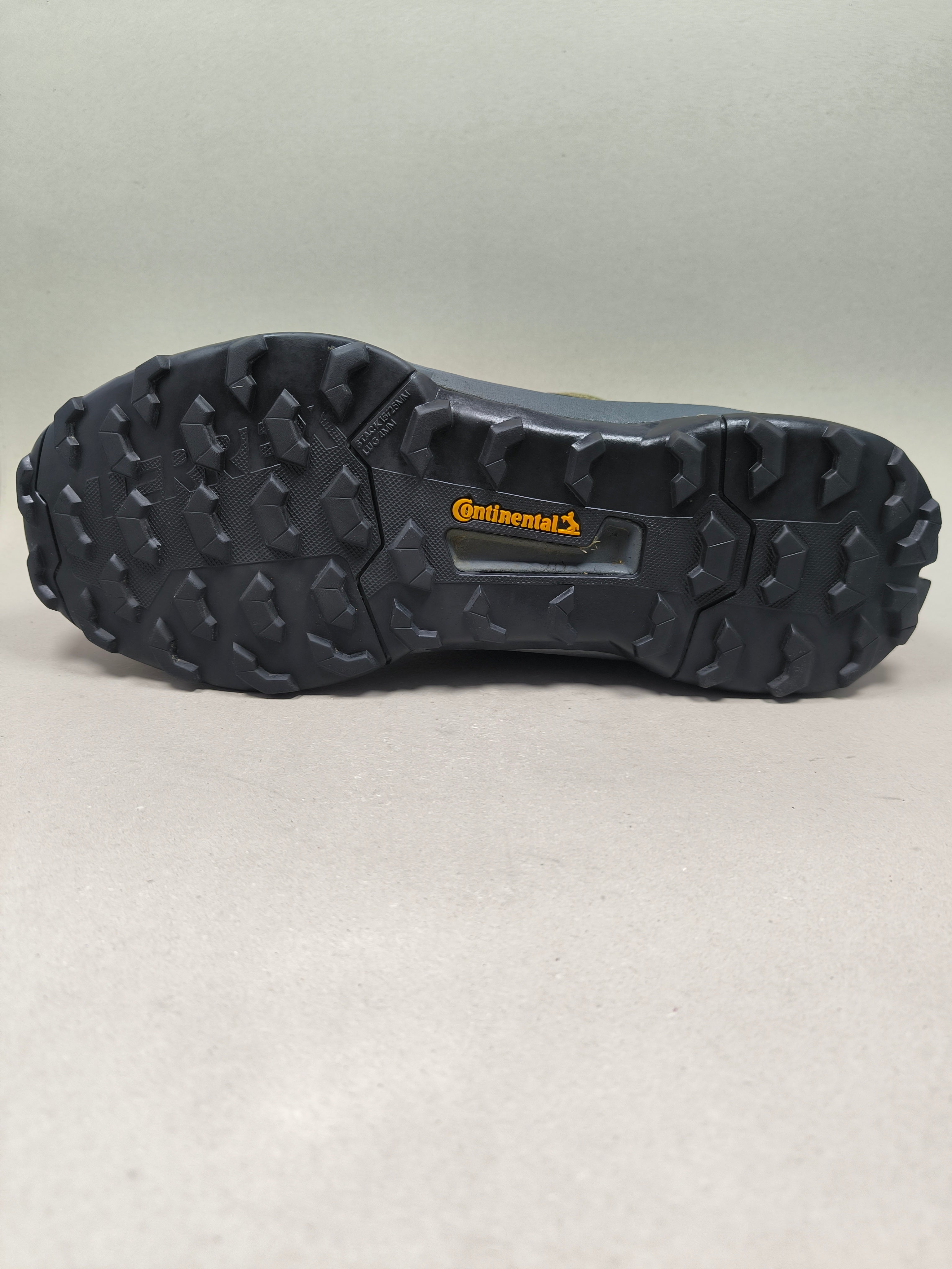 Adidas Terrex . Size : EUR  46 | Premium