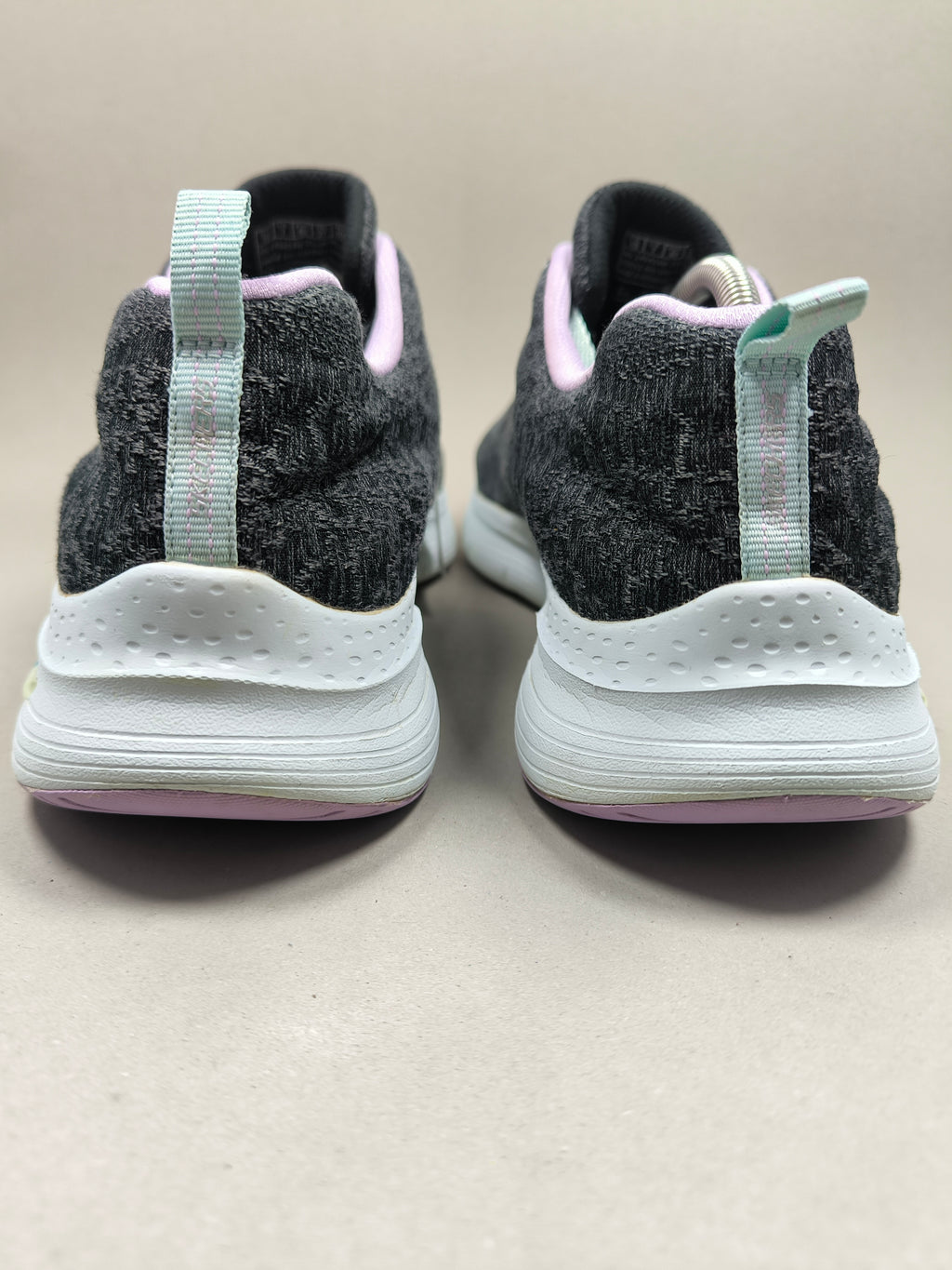 Skechers Arch Fit . Size : EUR  40 | Excellent+