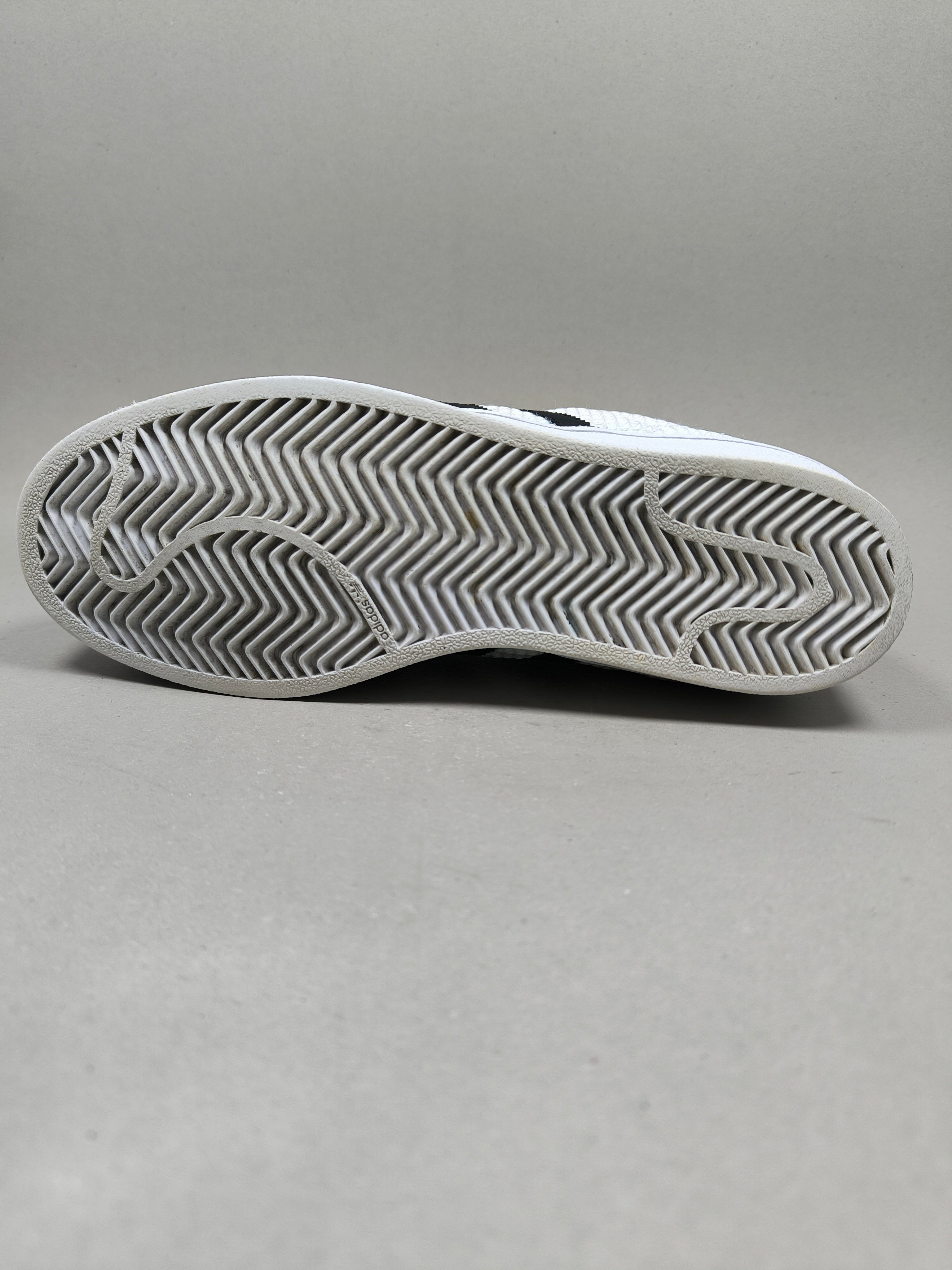 Adidas Super Star . Size : EUR  38 | Premium