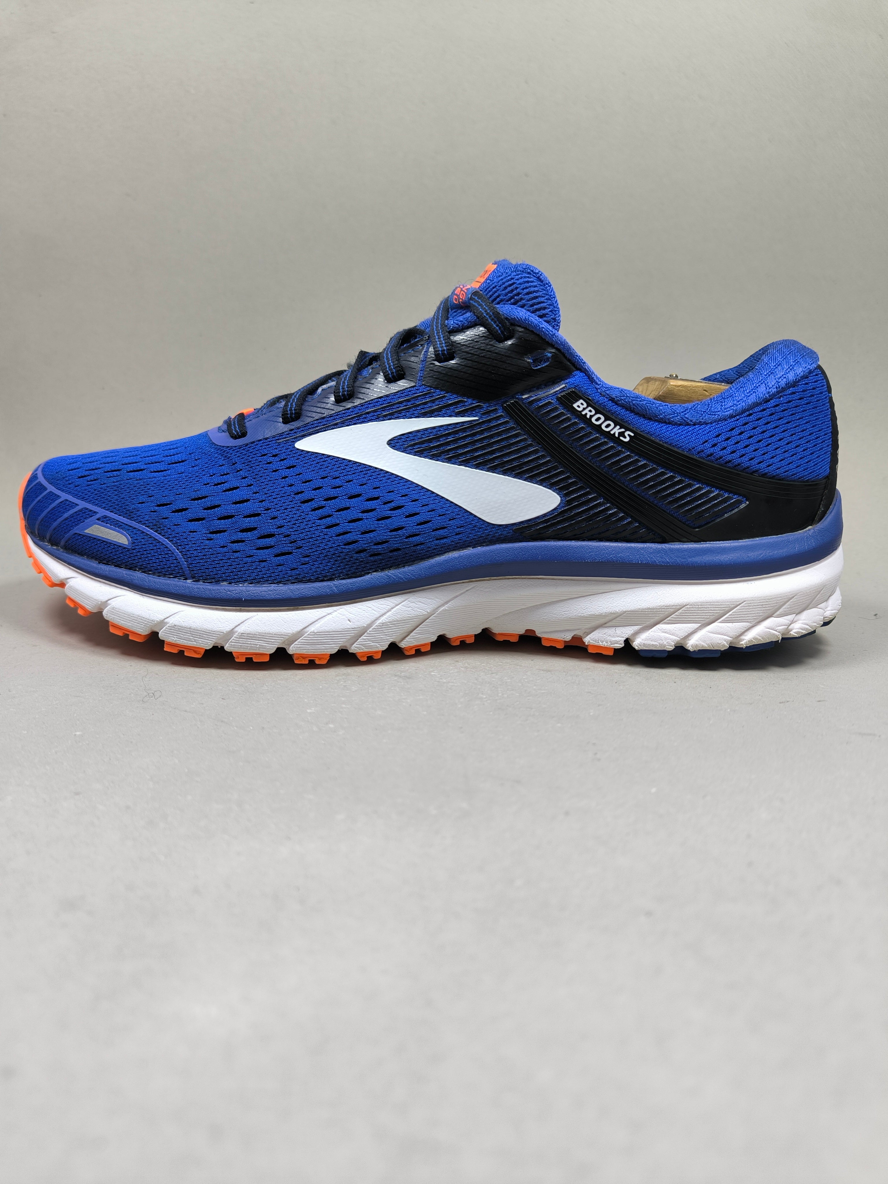 Brooks Adrenaline GTS . Size : EUR  44.5 | Premium
