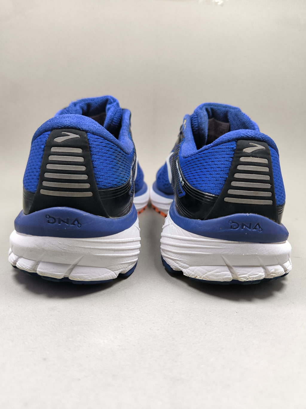 Brooks Adrenaline GTS . Size : EUR  44.5 | Premium