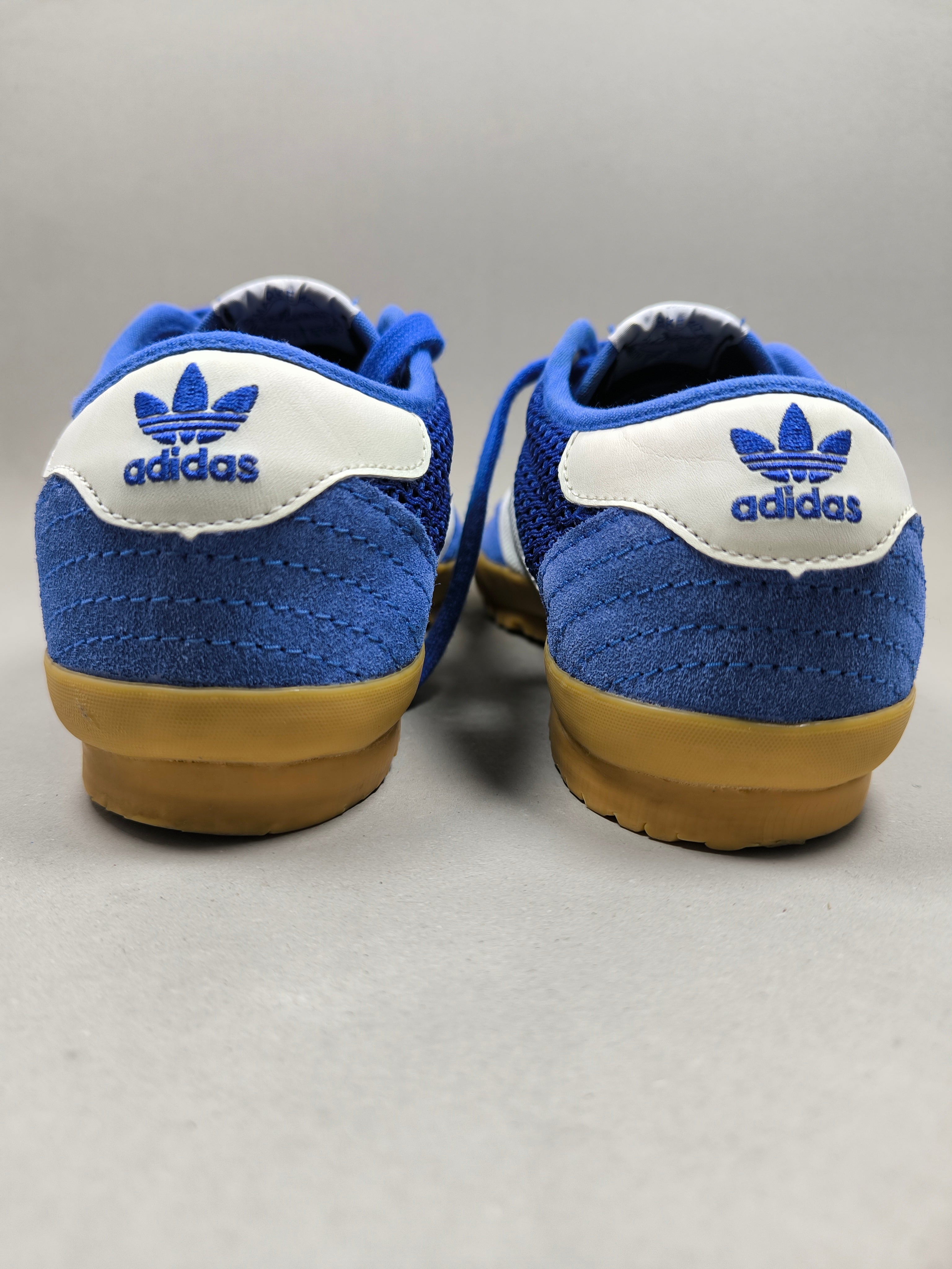 Adidas Tisch . Size : EUR  40 | Premium