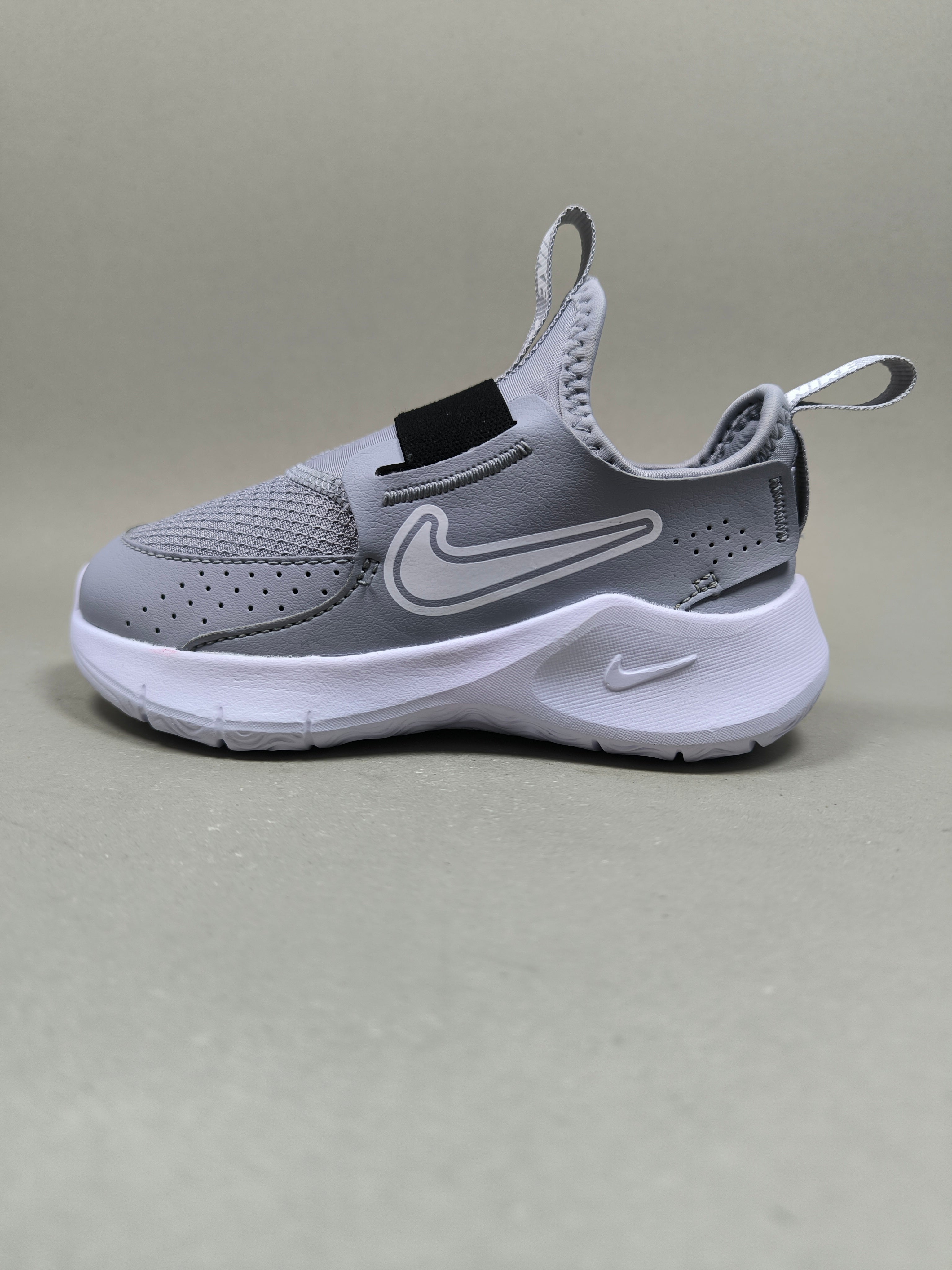 Nike Flex Runner 3 . Size : EUR  27 | Premium+