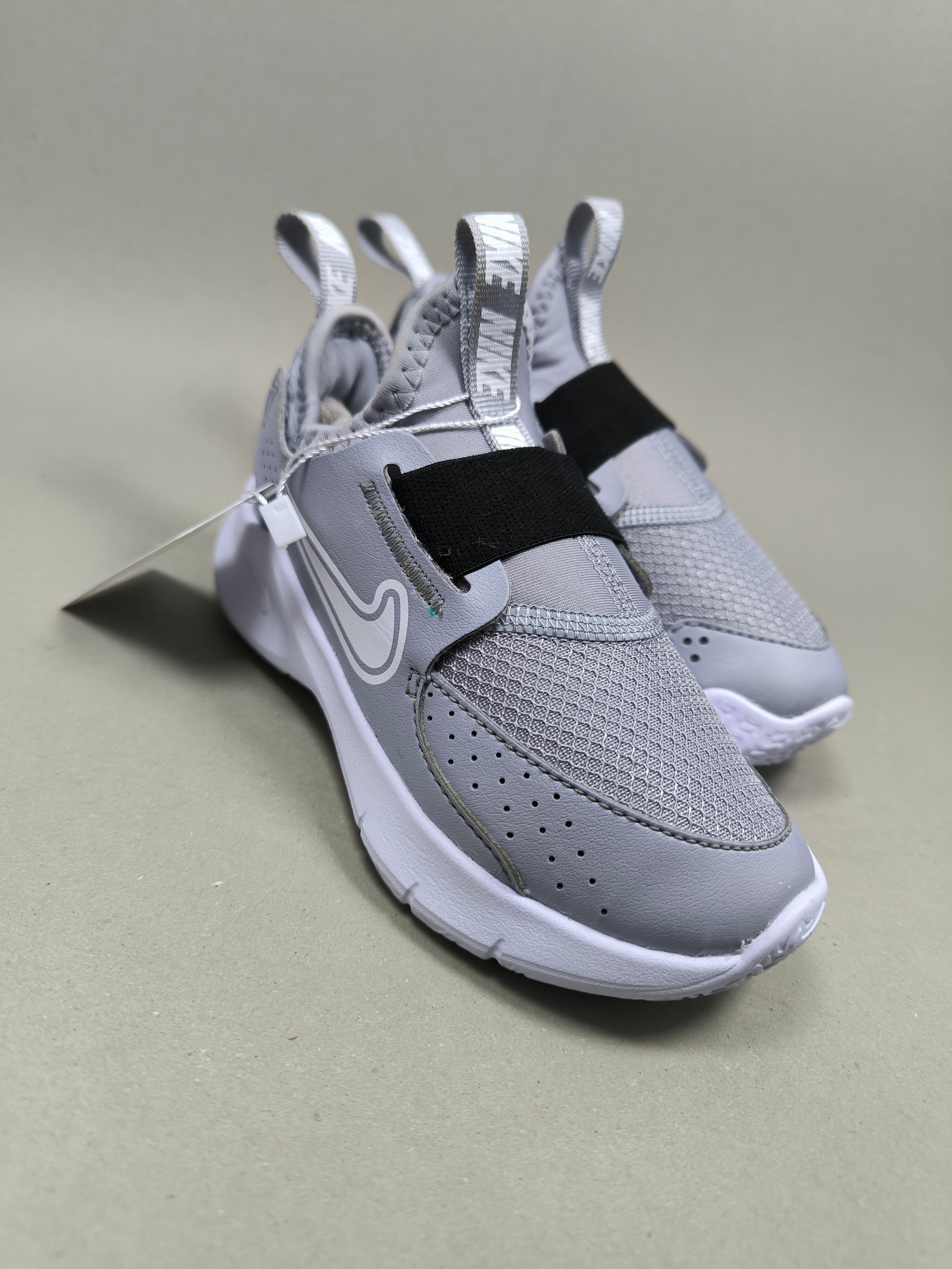 Nike Flex Runner 3 . Size : EUR  27 | Premium+