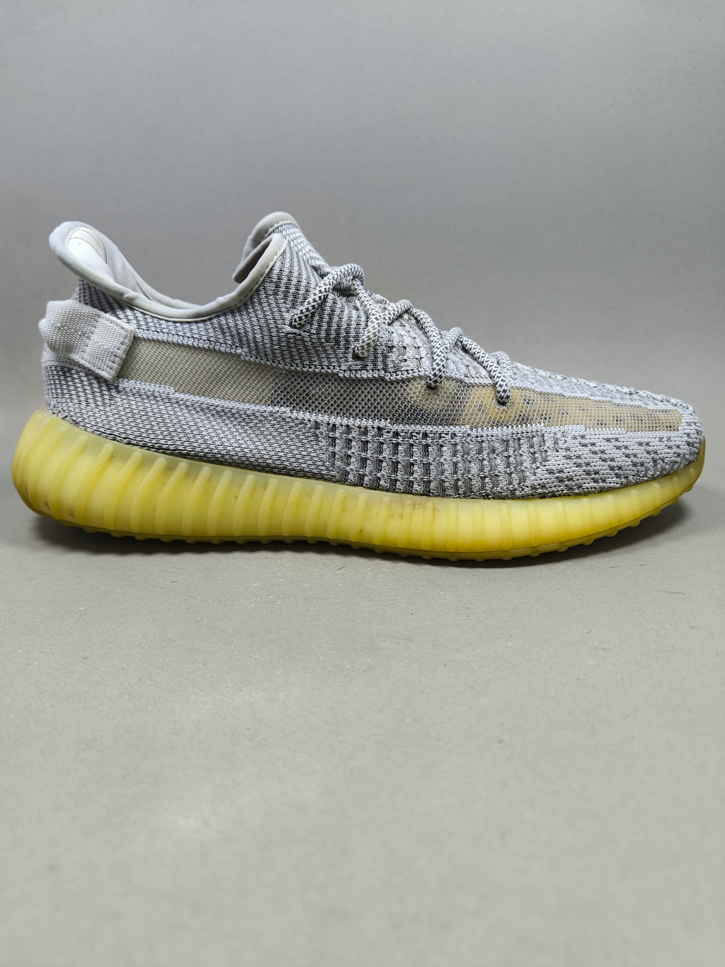 Adidas Yeezy 350 V2 . Size : EUR  45 | Excellent+