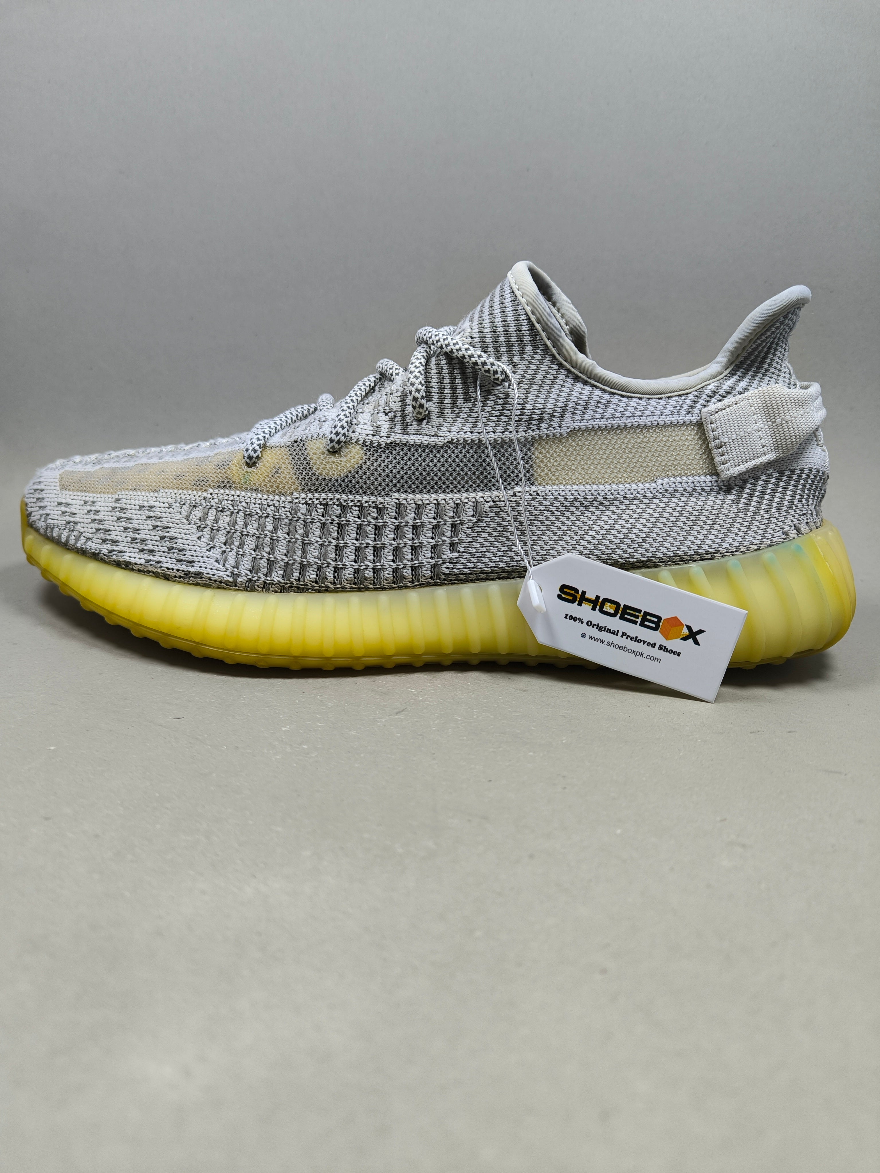 Adidas Yeezy 350 V2 . Size : EUR  45 | Excellent+