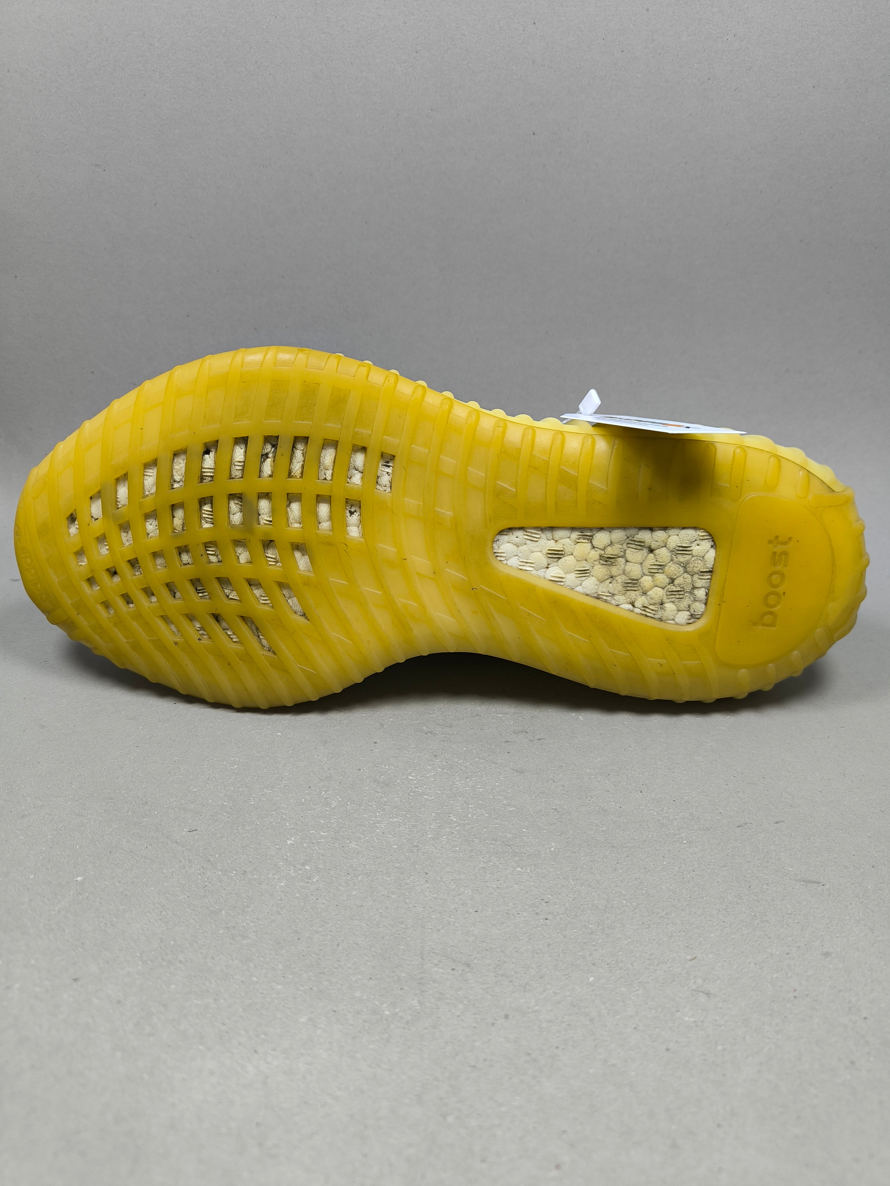 Adidas Yeezy 350 V2 . Size : EUR  45 | Excellent+