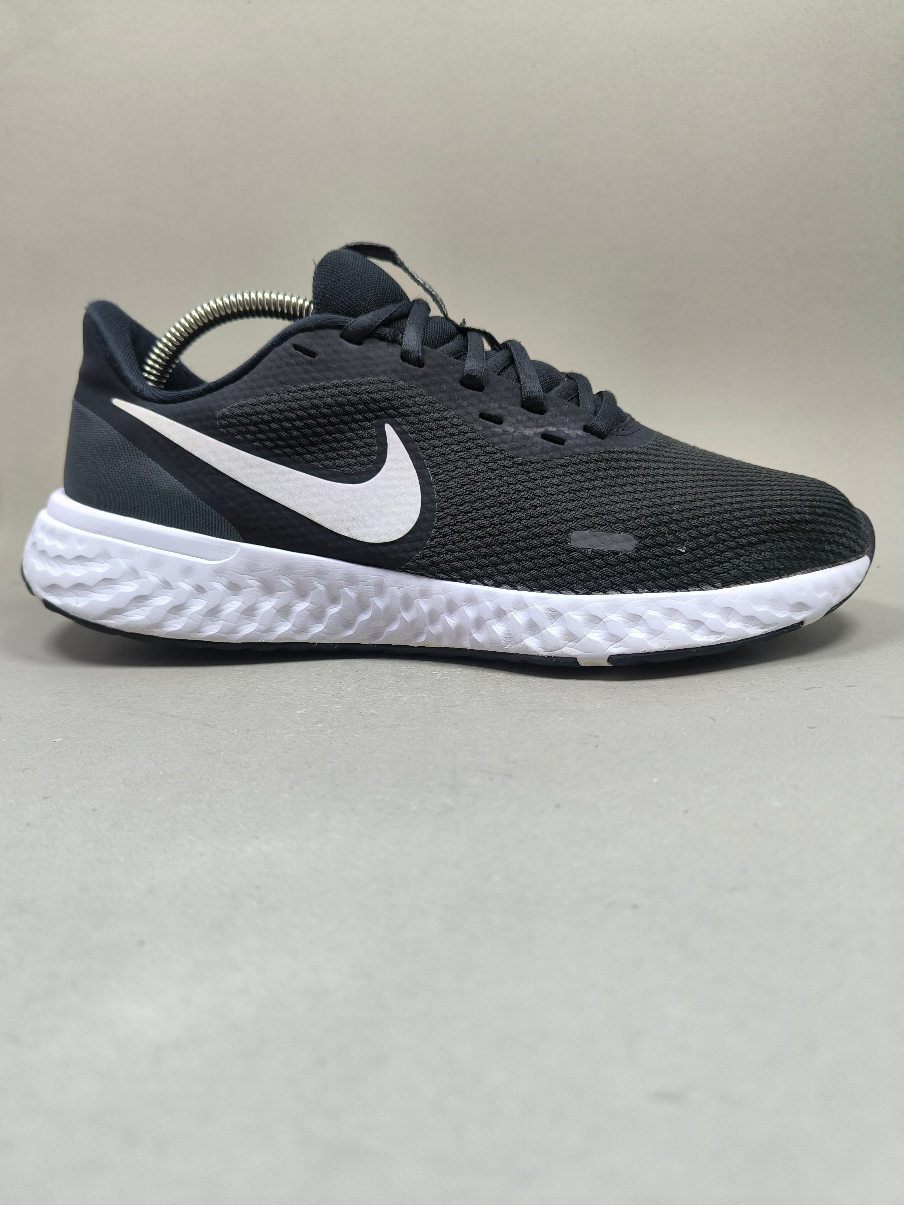 Nike Revolution 5 . Size : EUR  41 | Excellent+