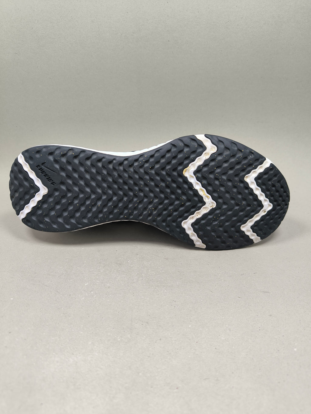 Nike Revolution 5 . Size : EUR  41 | Excellent+