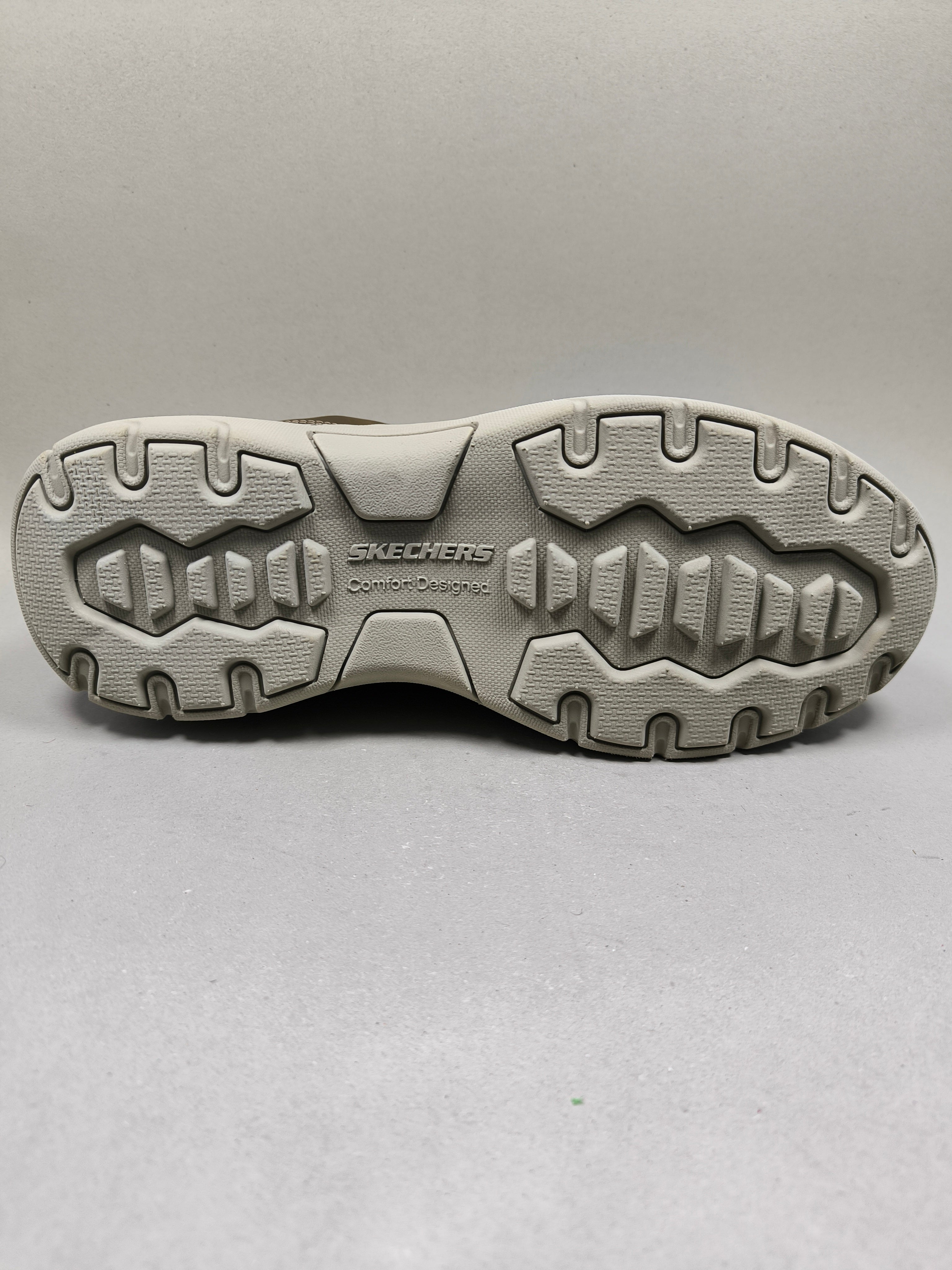 Skechers Expended Menson . Size : EUR  45 | Premium