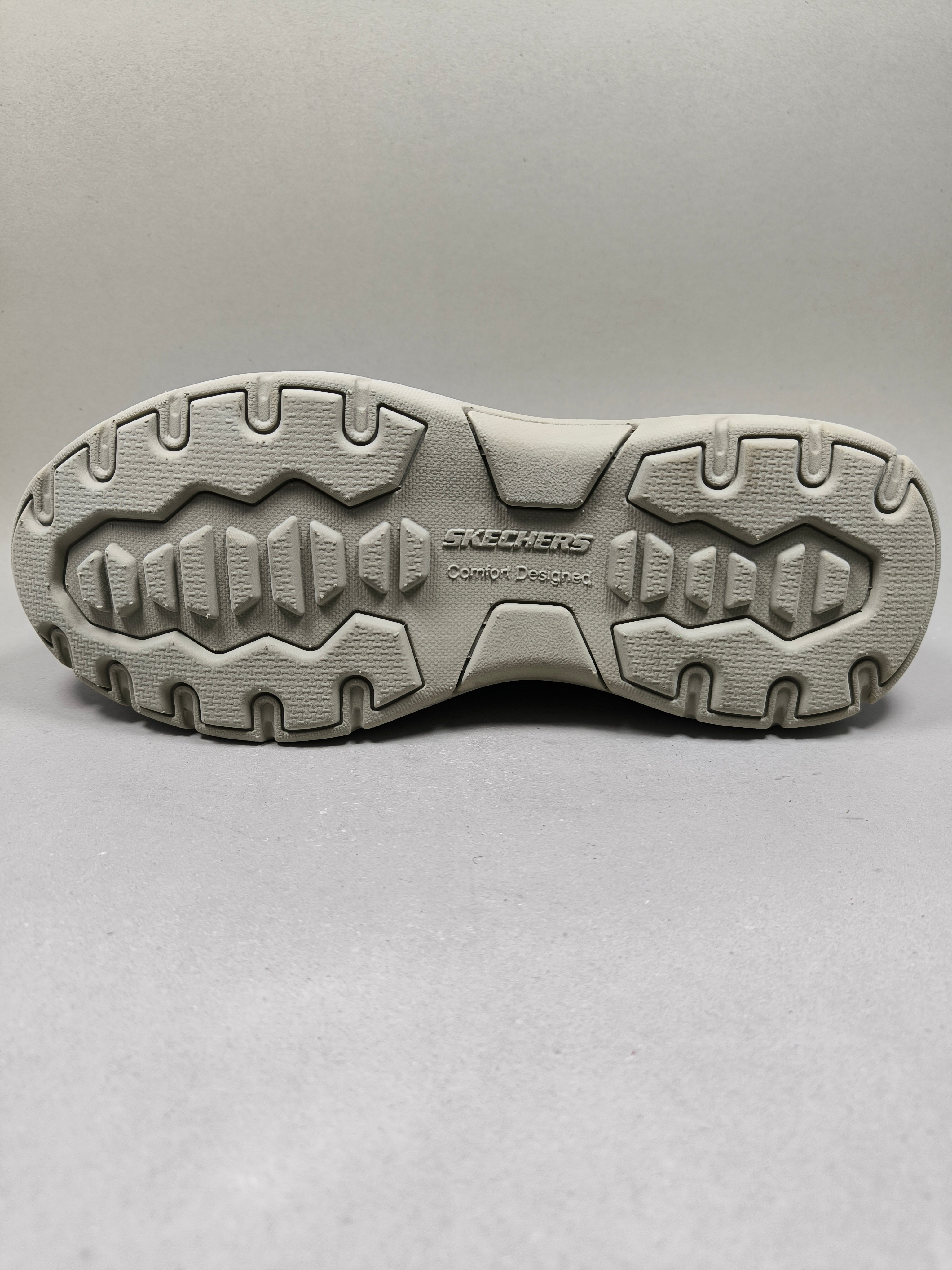 Skechers Expended Menson . Size : EUR  45 | Premium