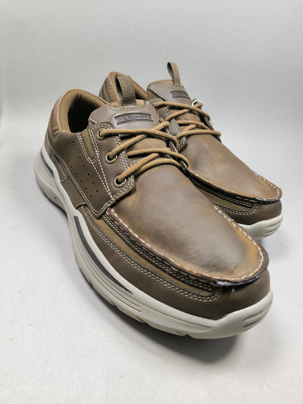 Skechers Expended Menson . Size : EUR  45 | Premium