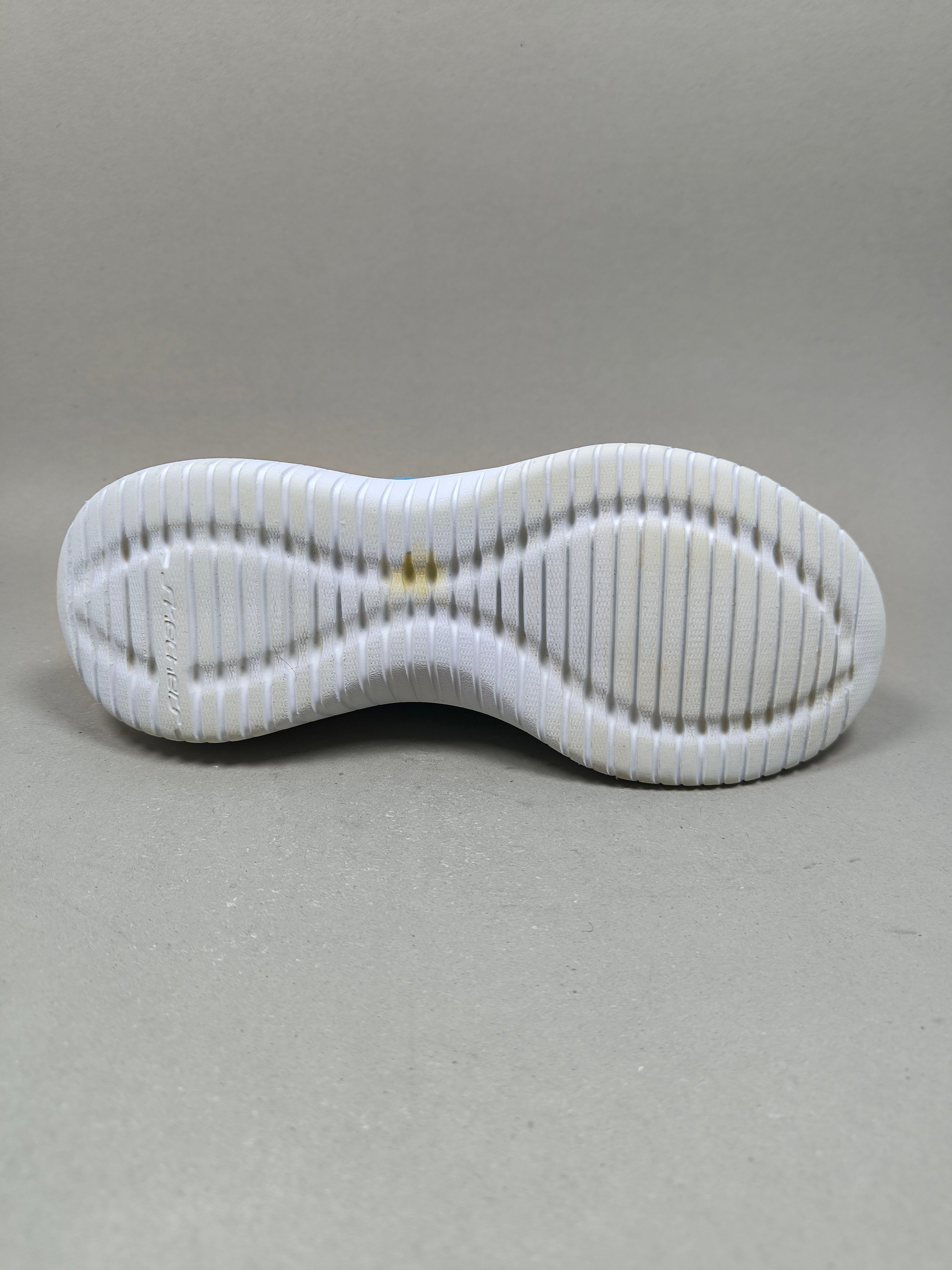 Skechers Ultra Flex . Size : EUR  33 | Premium