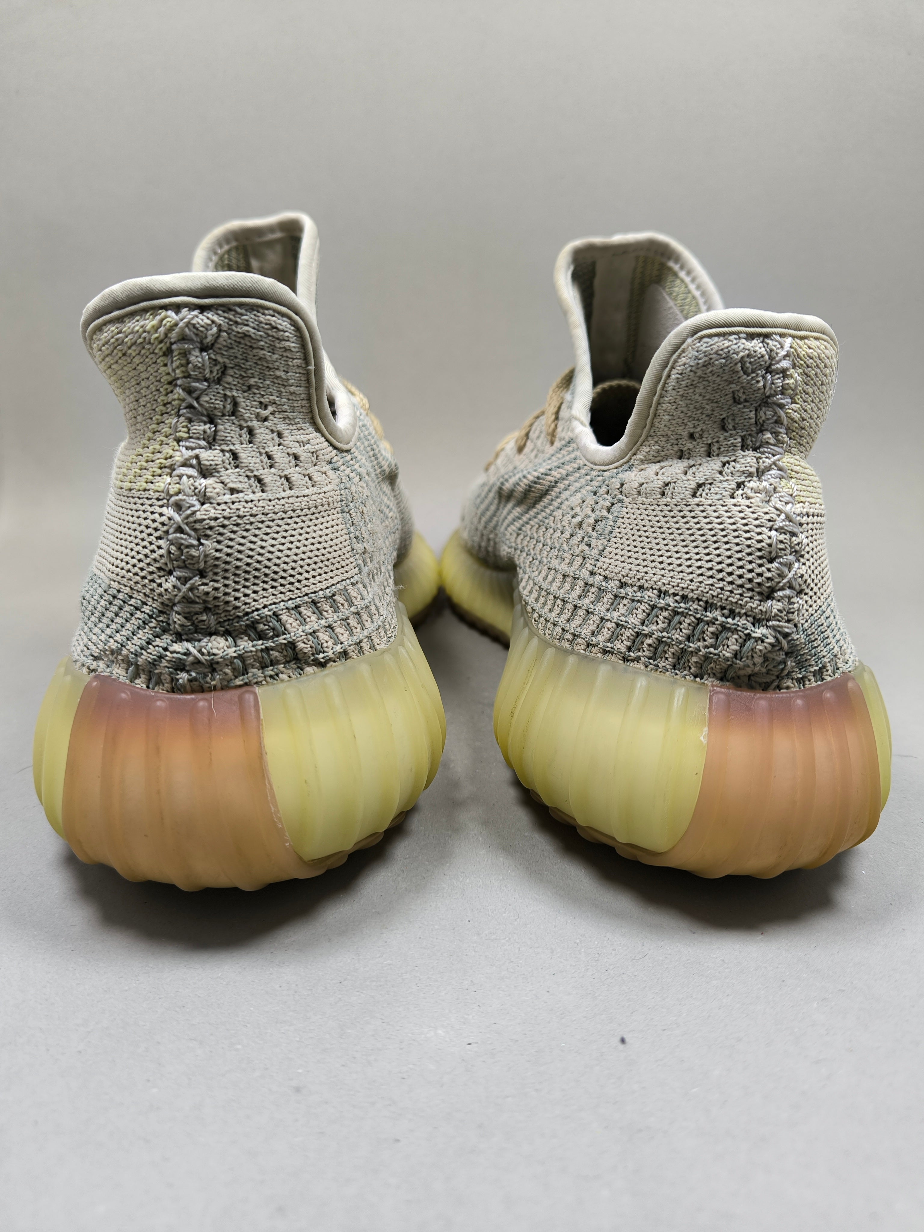 Adidas Yeezy 350 V2 . Size : EUR  44 | Excellent+