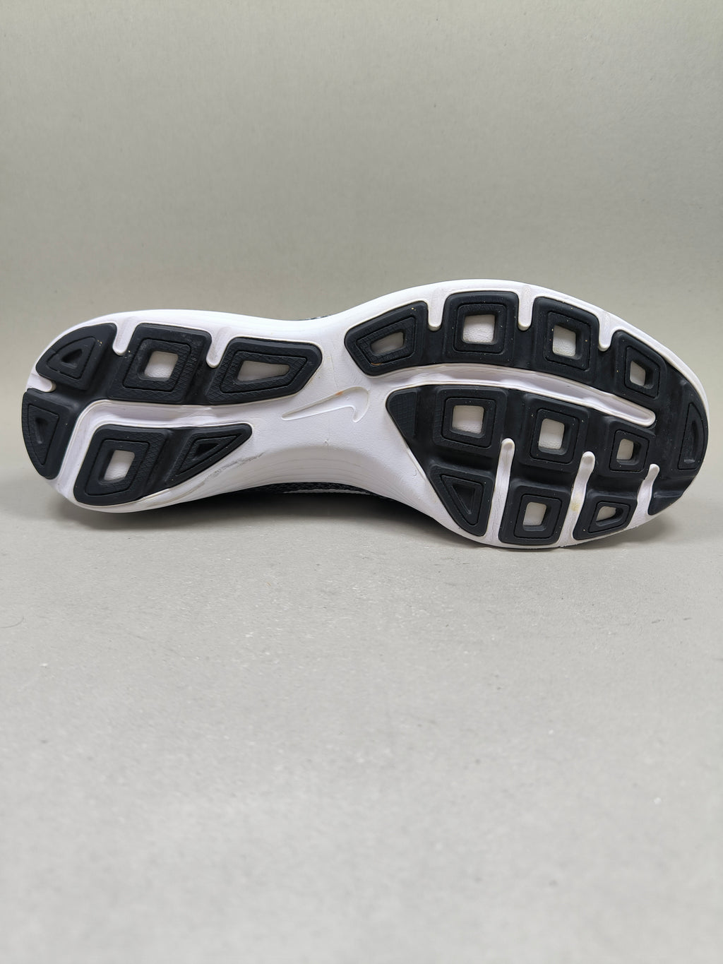 Nike Revolution 3 . Size : EUR  42 | Excellent+