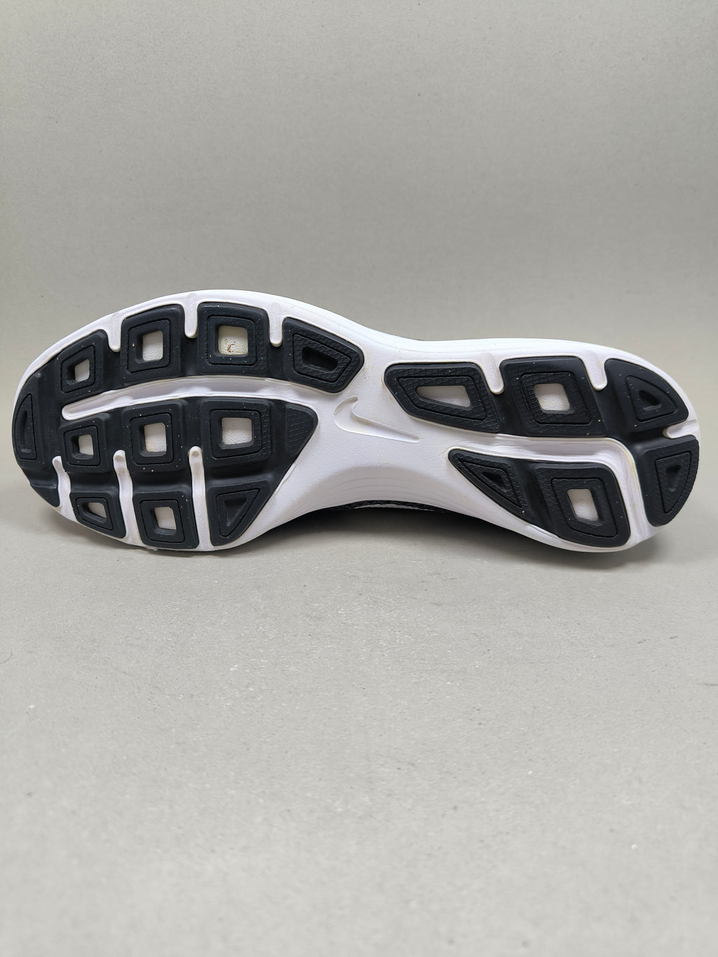 Nike Revolution 3 . Size : EUR  42 | Excellent+