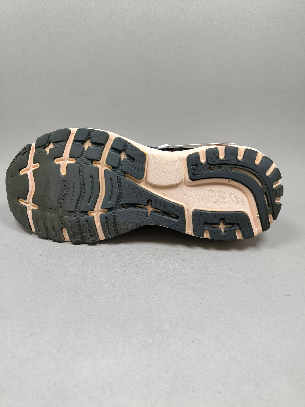 Brooks Ghost 14 . Size : EUR  42 | Excellent+