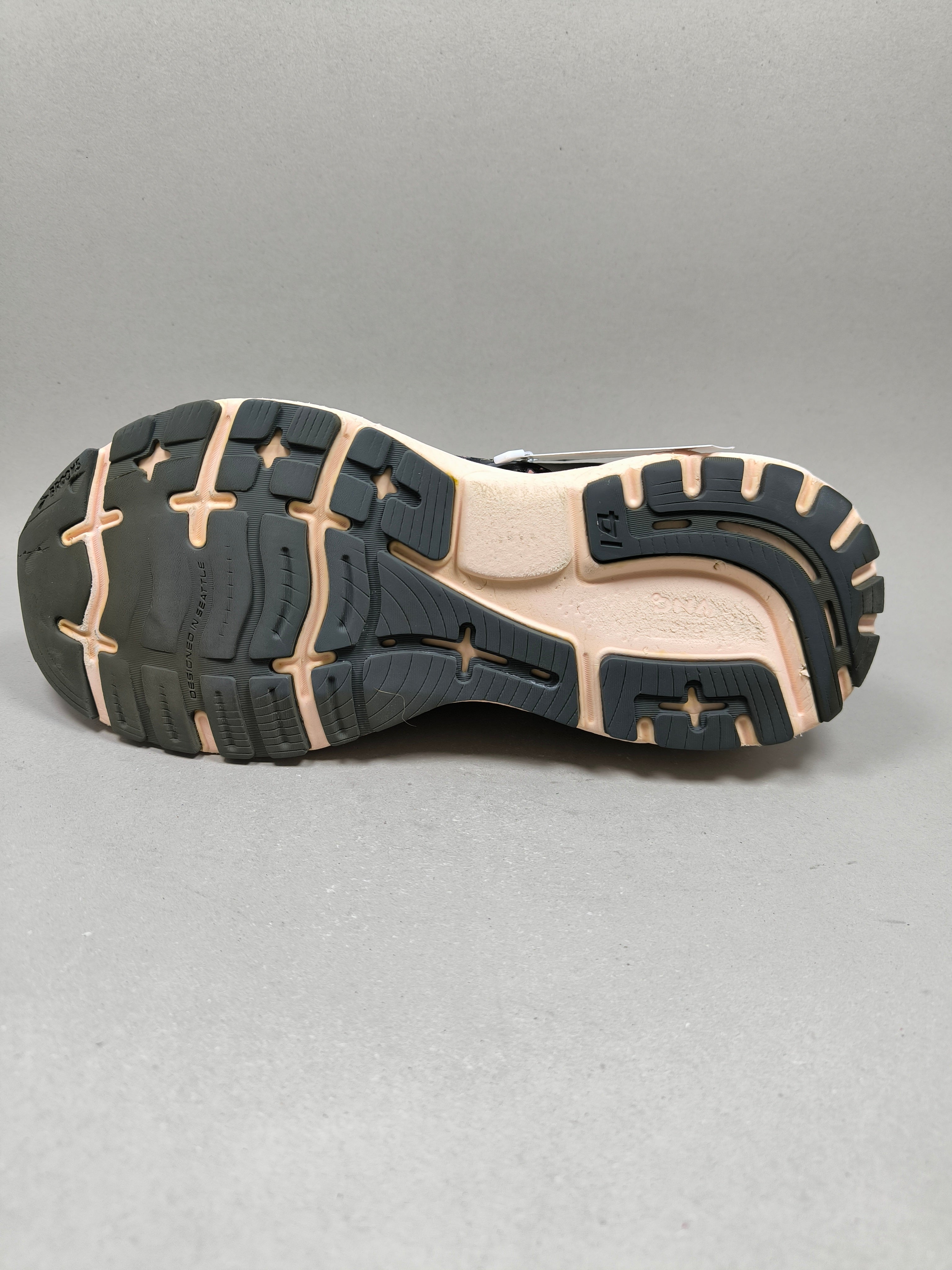 Brooks Ghost 14 . Size : EUR  42 | Excellent+