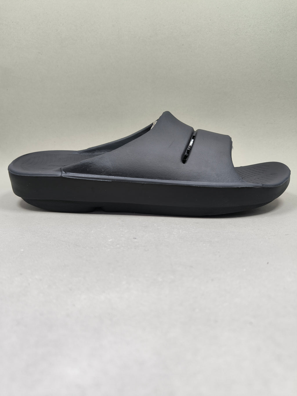 Oofos OOahh slide . Size : EUR  43 | Premium