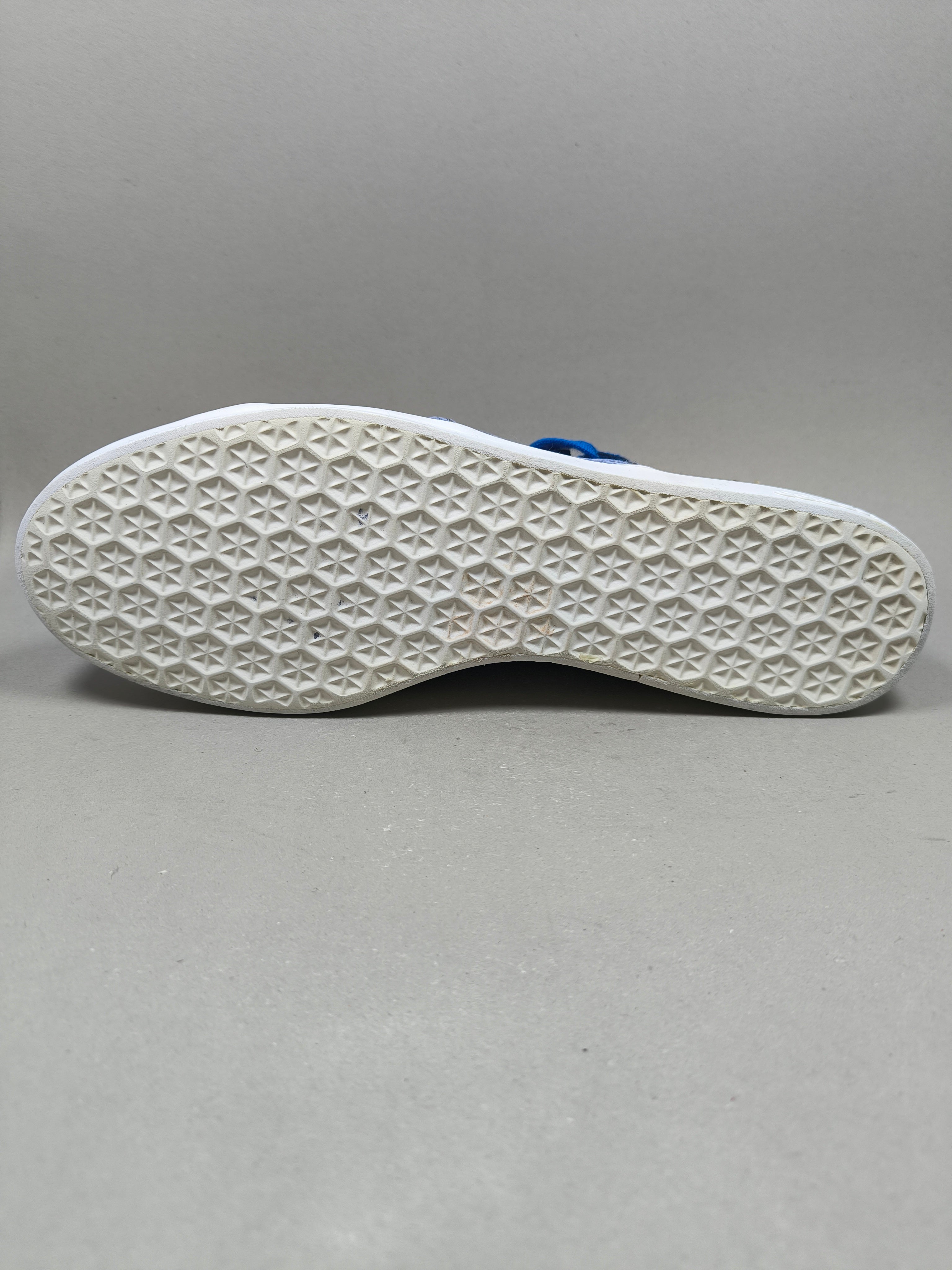 Adidas Pharell William . Size : EUR  46 | Premium