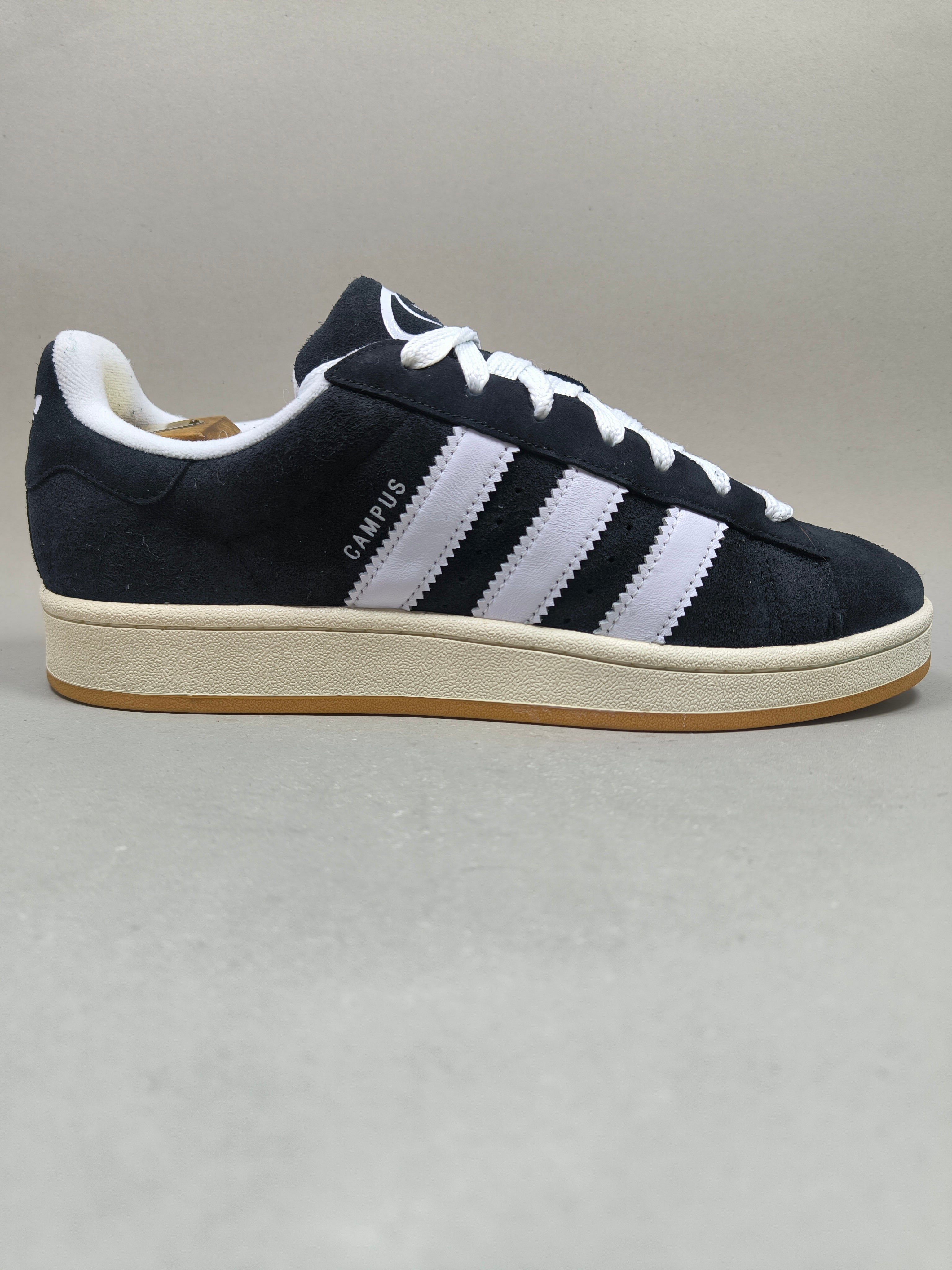 Adidas Campus . Size : EUR  45 | Premium