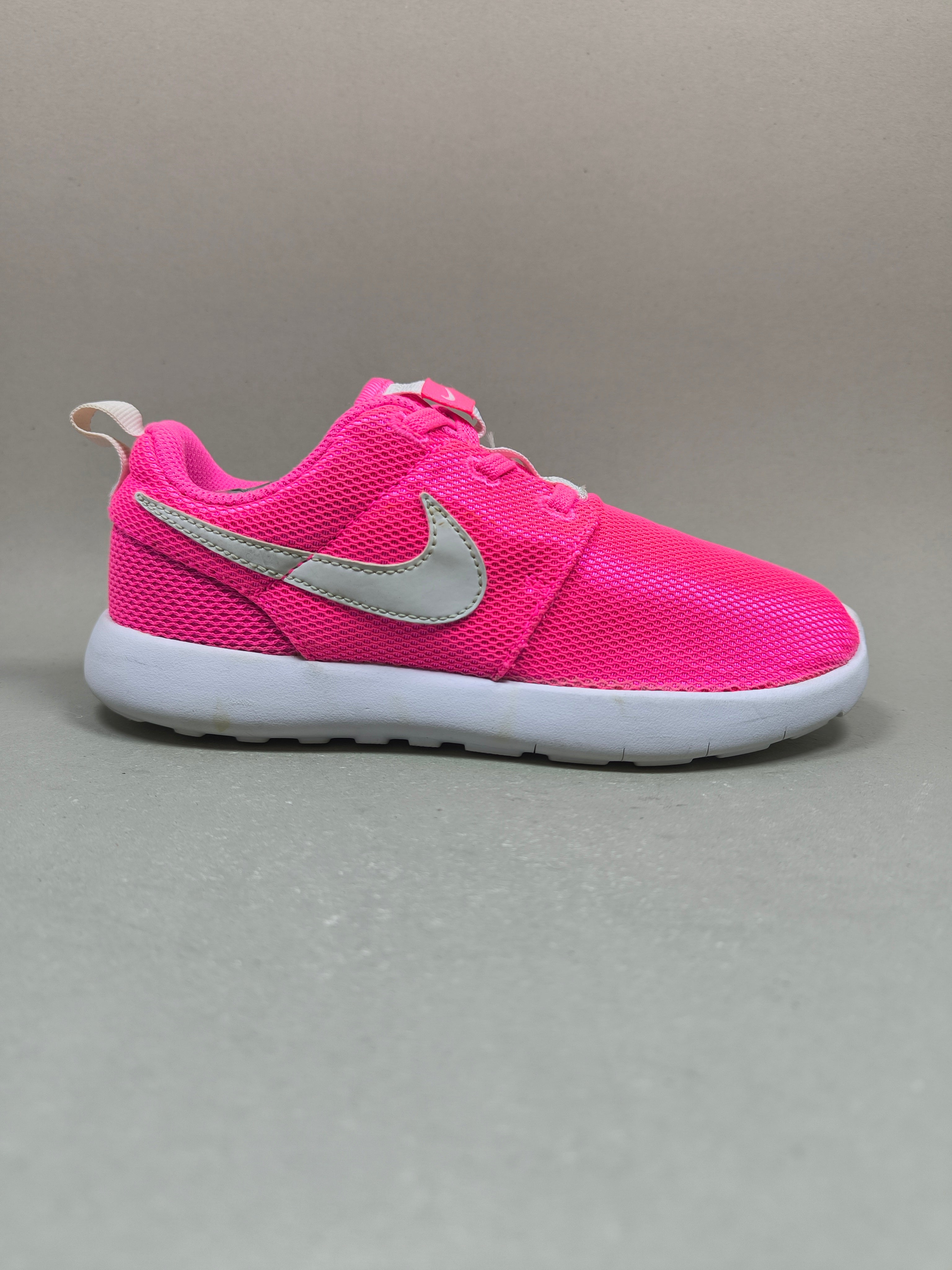 Nike Roshe 1 . Size : EUR  33 | Premium