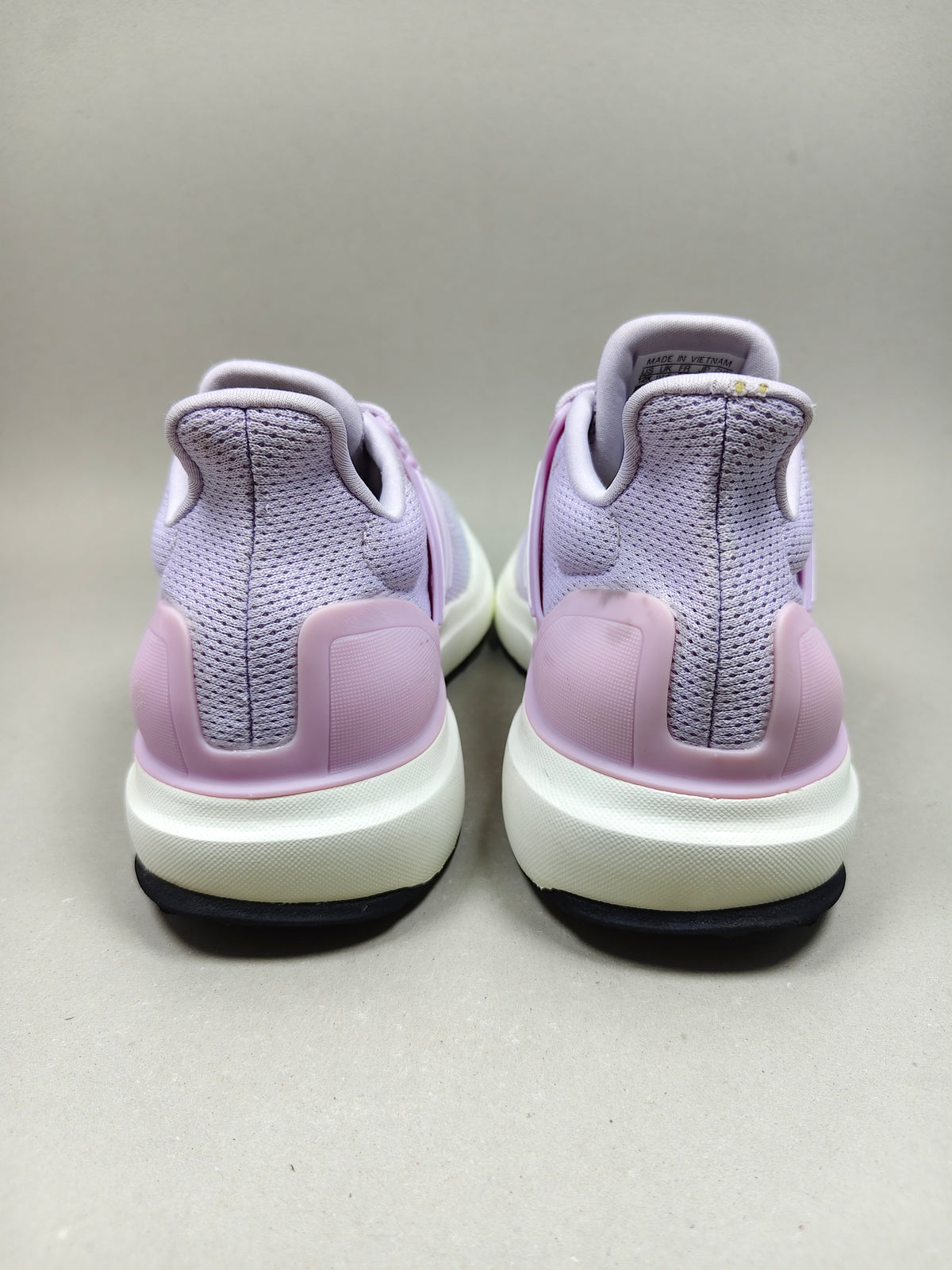 Adidas U Bounce . Size : EUR  30 | Excellent+