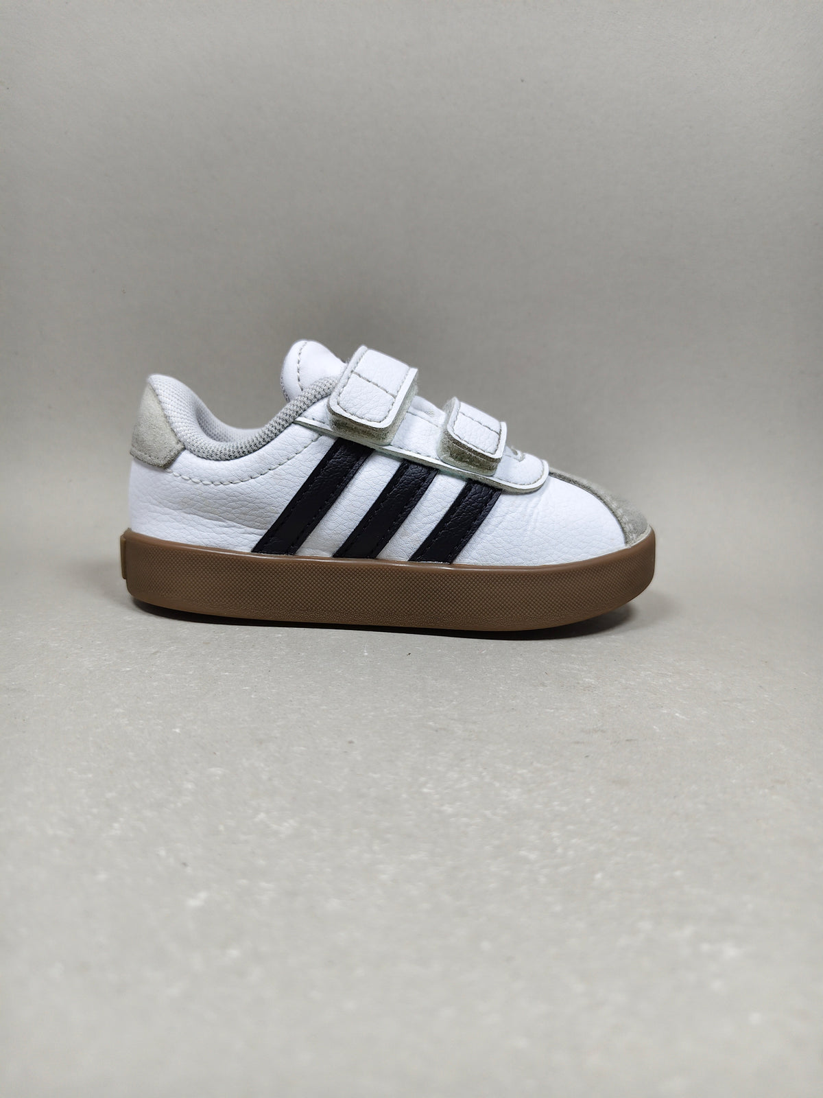 Adidas VL Court . Size : EUR  23 | Excellent+