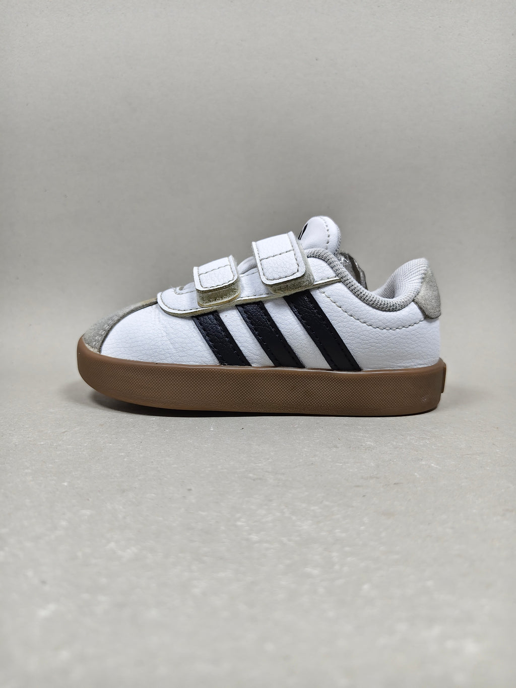 Adidas VL Court . Size : EUR  23 | Excellent+