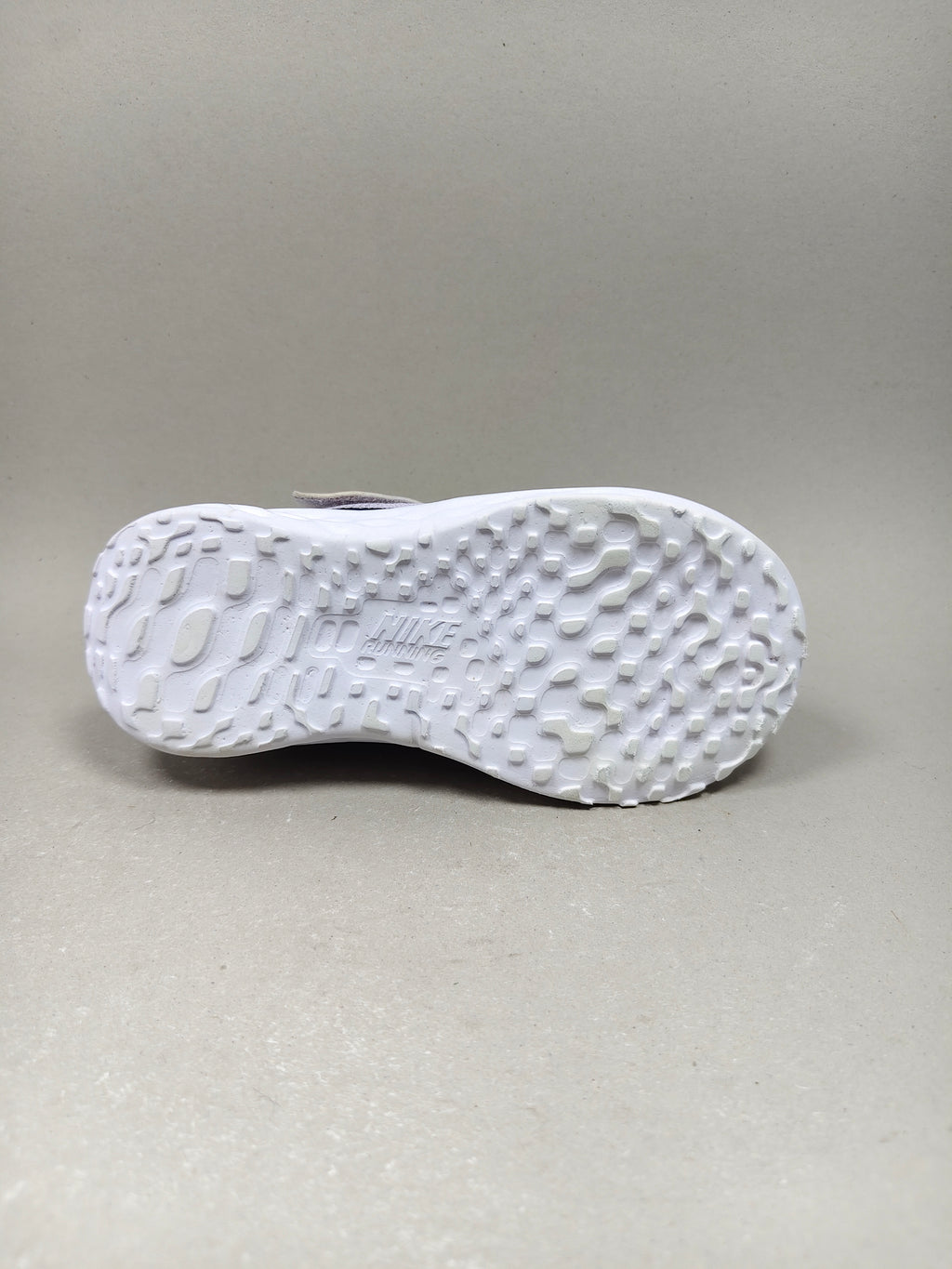 Nike Revolution 6 . Size : EUR  26 | Premium