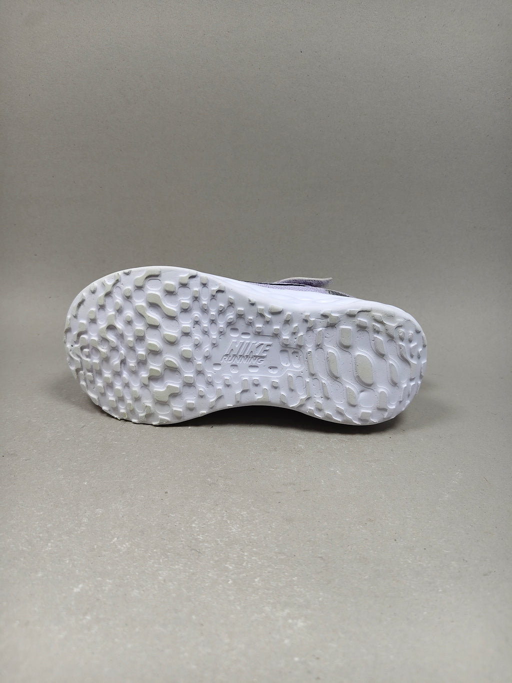 Nike Revolution 6 . Size : EUR  26 | Premium