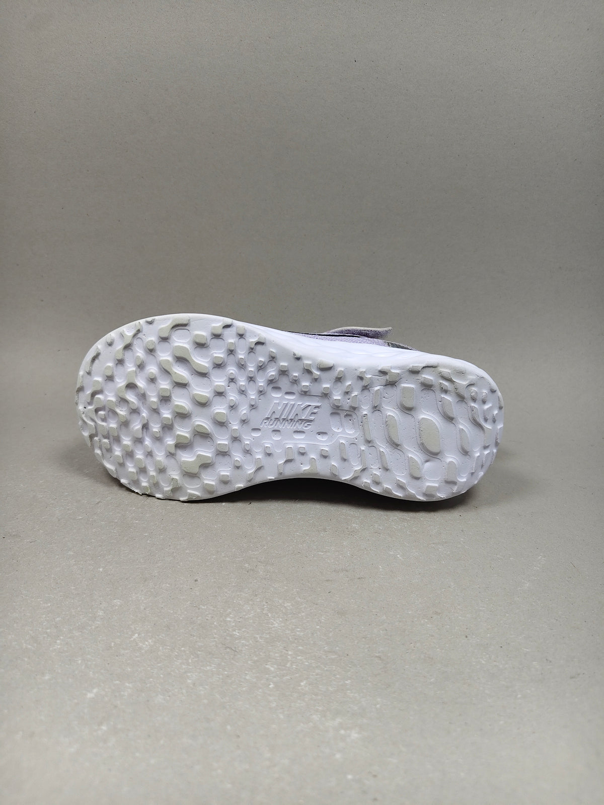 Nike Revolution 6 . Size : EUR  26 | Premium